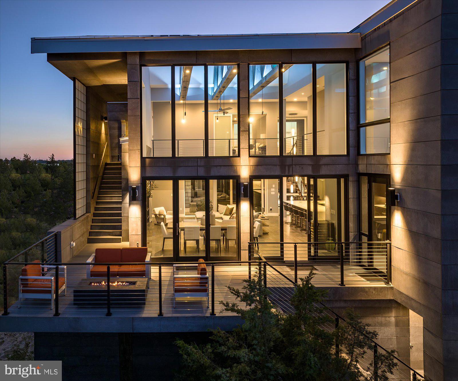BACK BAY COVE - Residential
