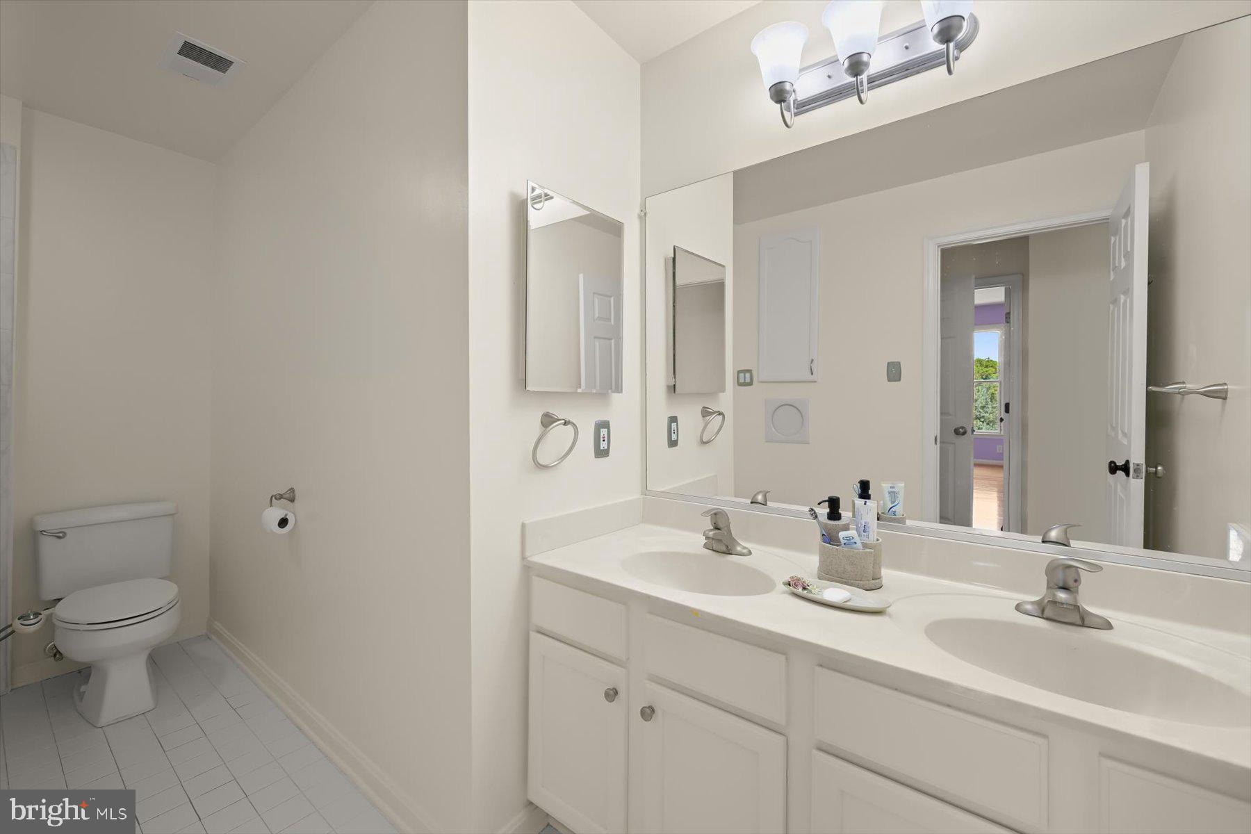 GRAYSTONE FARMS ESTATES - Residential