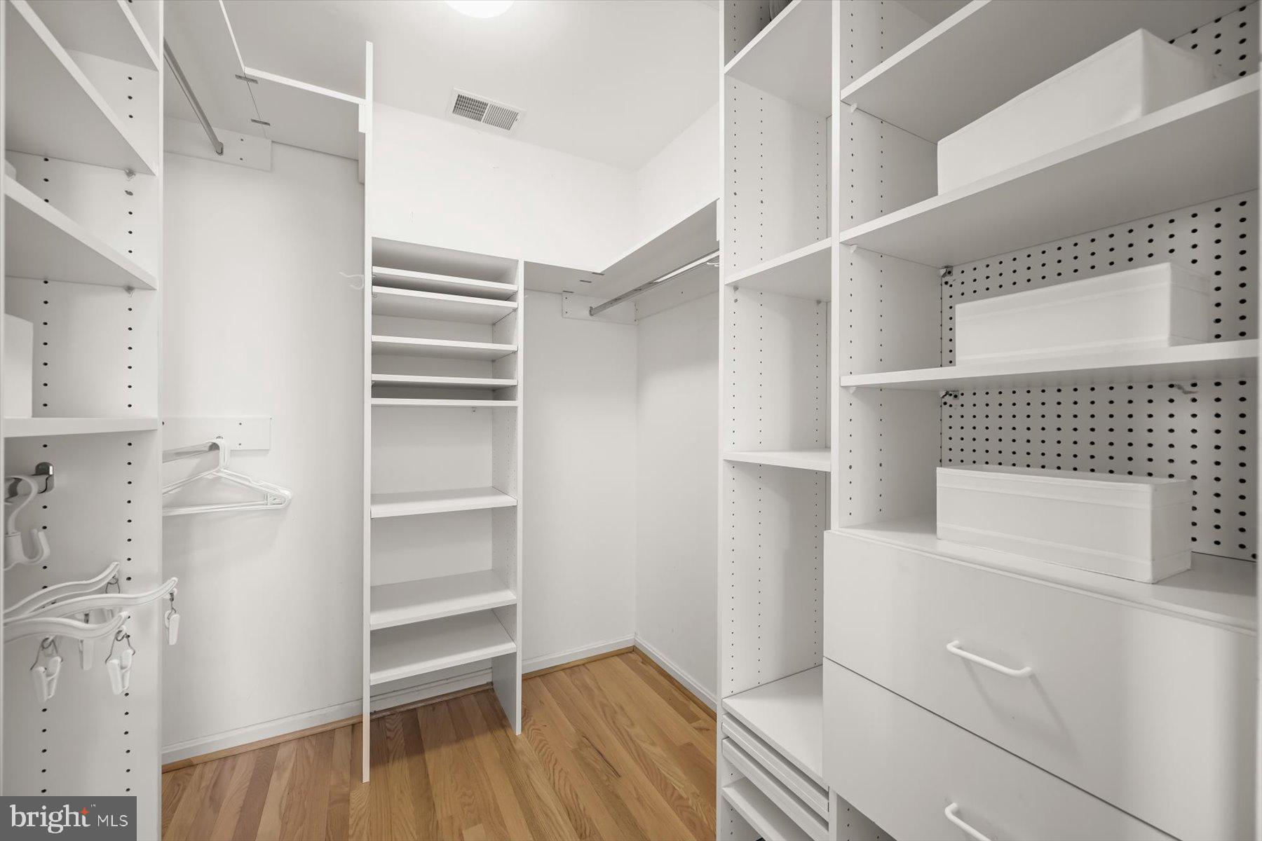 GRAYSTONE FARMS ESTATES - Residential