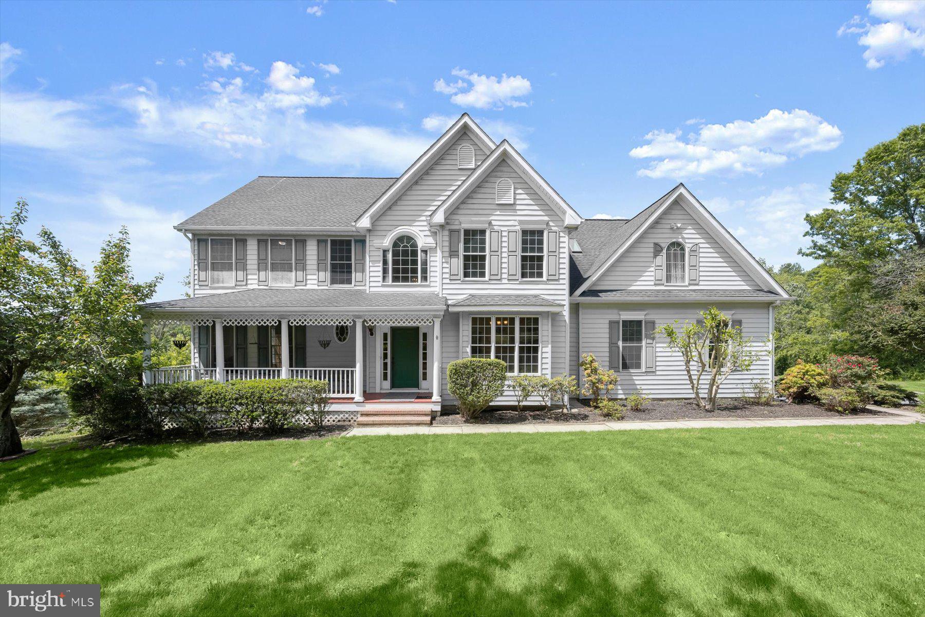GRAYSTONE FARMS ESTATES - Residential