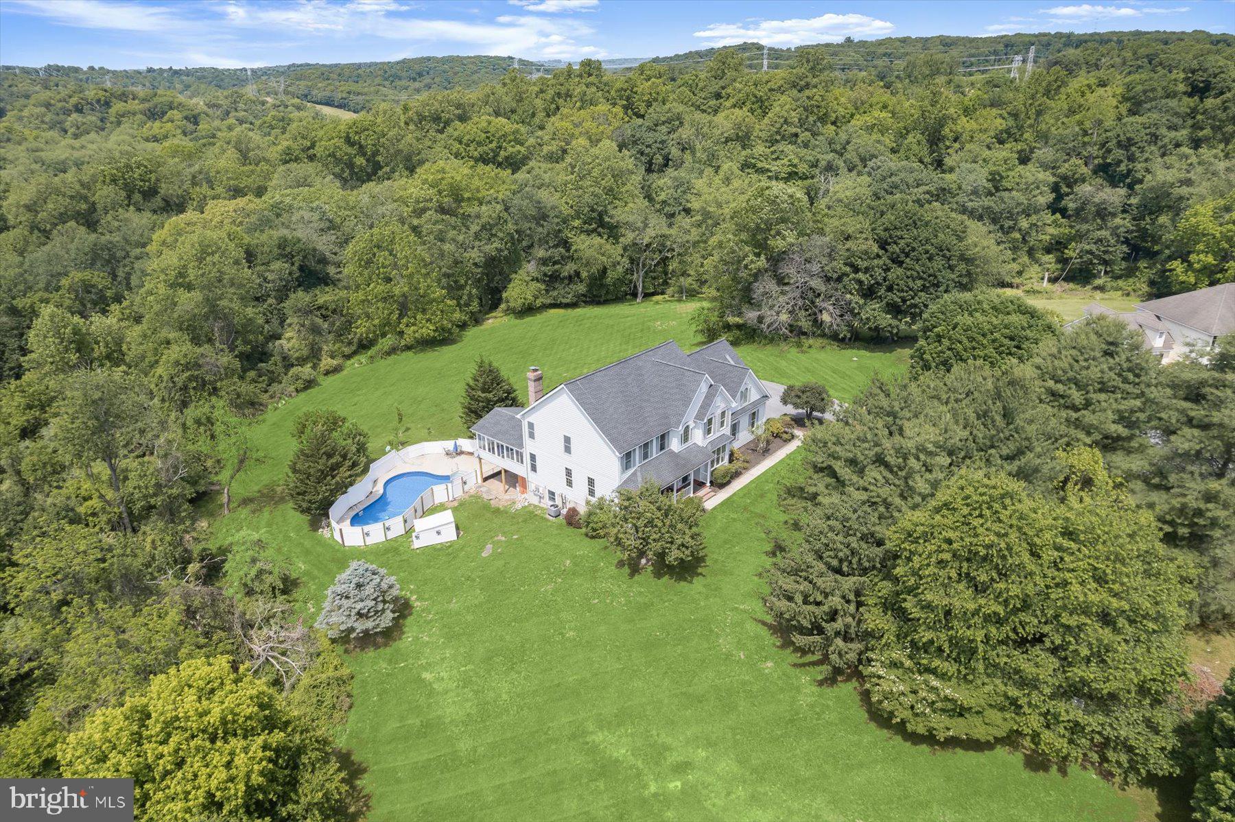 GRAYSTONE FARMS ESTATES - Residential