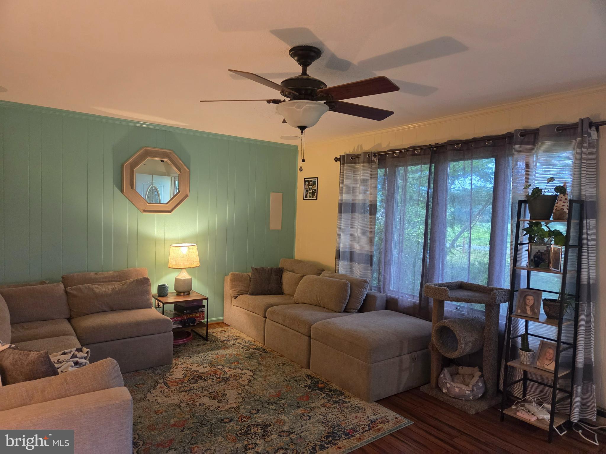 WOODSIDE - Residential