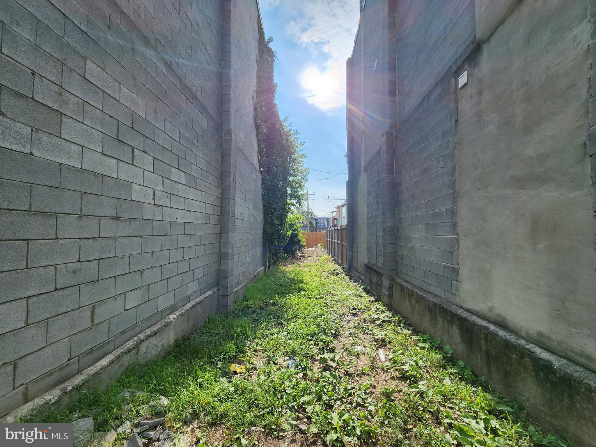ONLINE AUCTION: This auction takes place on the Ashland Auction Group website bidding platform. Bidding begins 8/6/2026, 10:00 AM. Bidding ends 8/10/2026, 11:50 AM. The list price is the suggested opening bid. Deposit: $5,000.

This lot of land is located in the Oliver neighborhood of Baltimore City. The property is in close proximity to Clifton Park, Northeast Market, and Johns Hopkins Hospital. It also offers easy access to major traffic arteries including US-40 (Orleans Street) and I-83 (Jones Falls Expressway), providing convenient connections throughout Baltimore and the surrounding area.