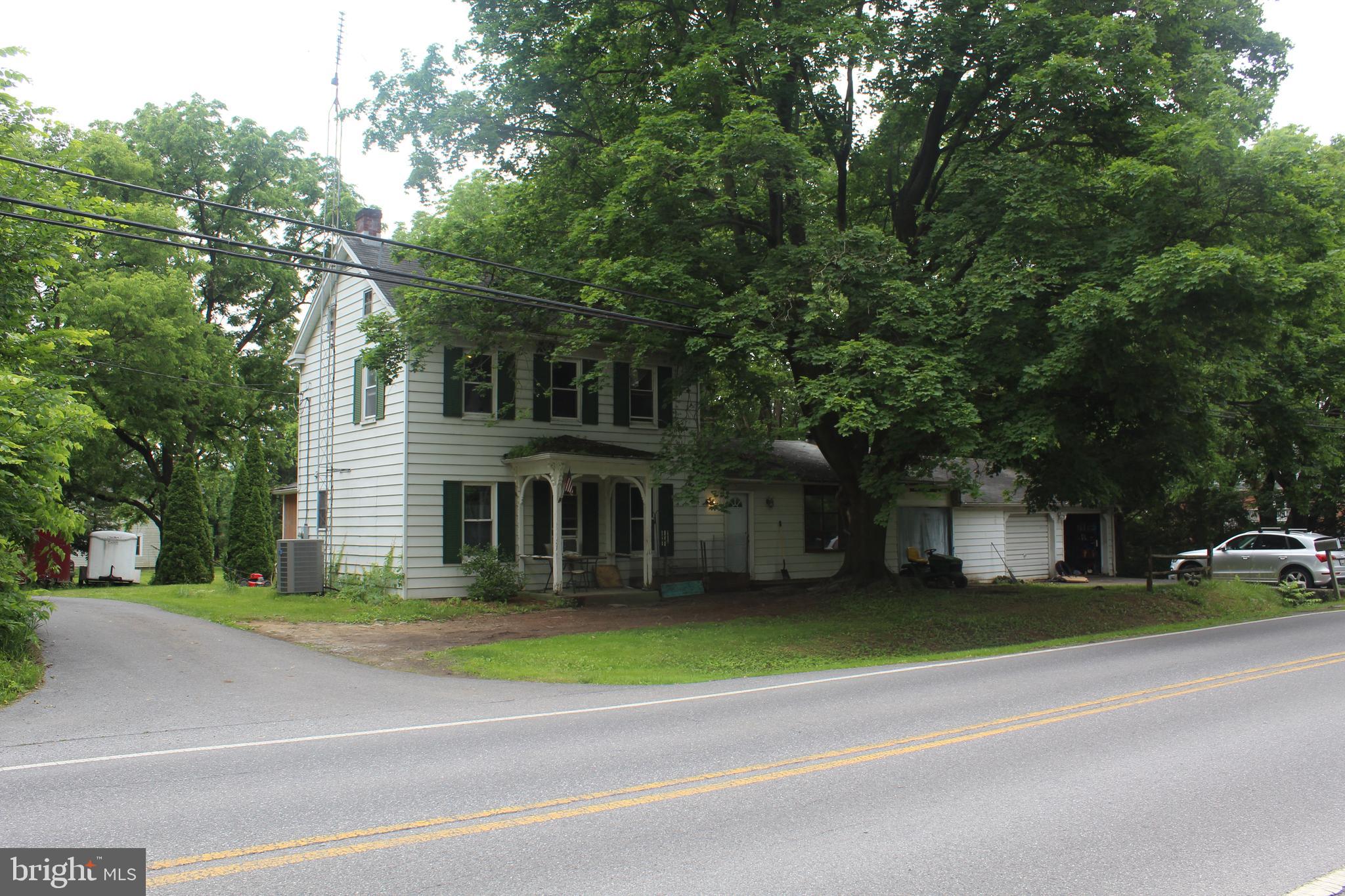 Call and make your appointment today!!! This Single family home has alot to offer and so much potential. This is a value-add property with a great floor plan. It's in a ideal  location being 5 minutes from the highway,shopping and restaurants.