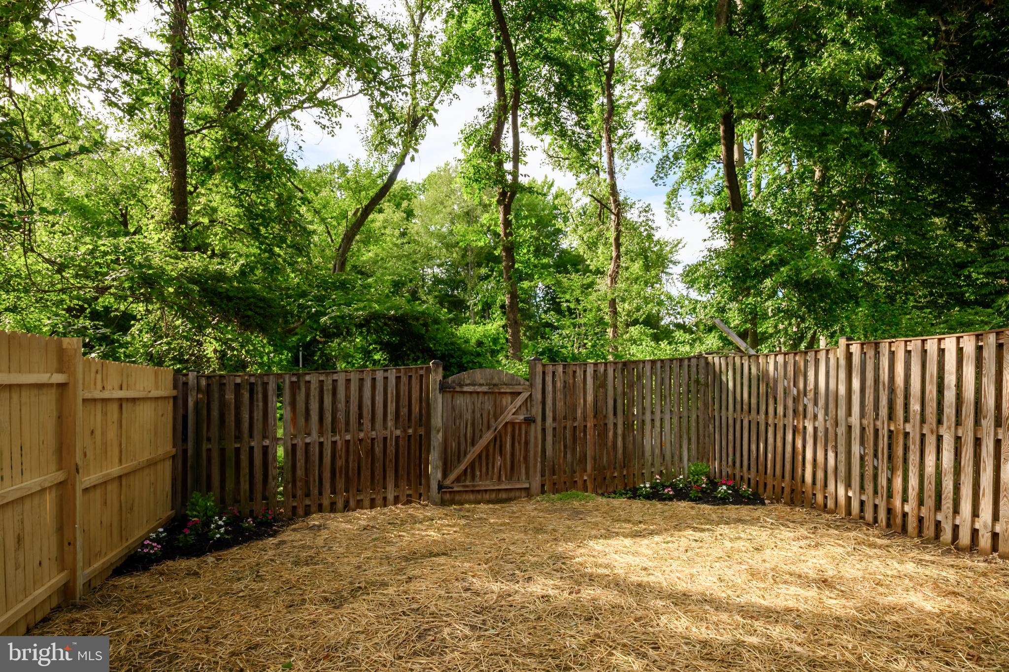 CROFTON COMMONS - Residential