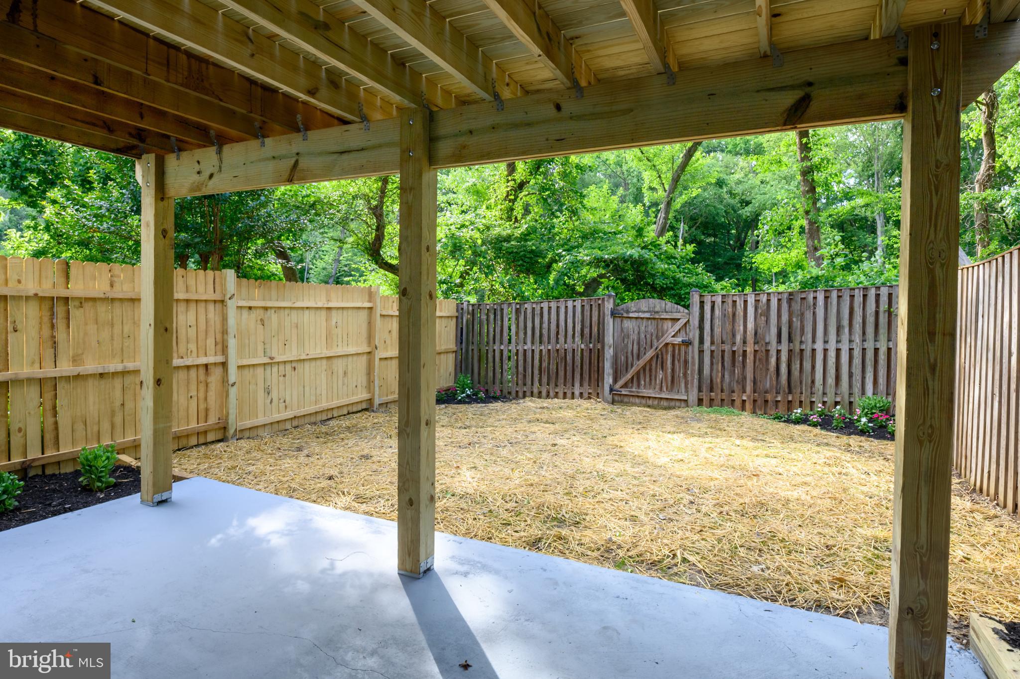 CROFTON COMMONS - Residential
