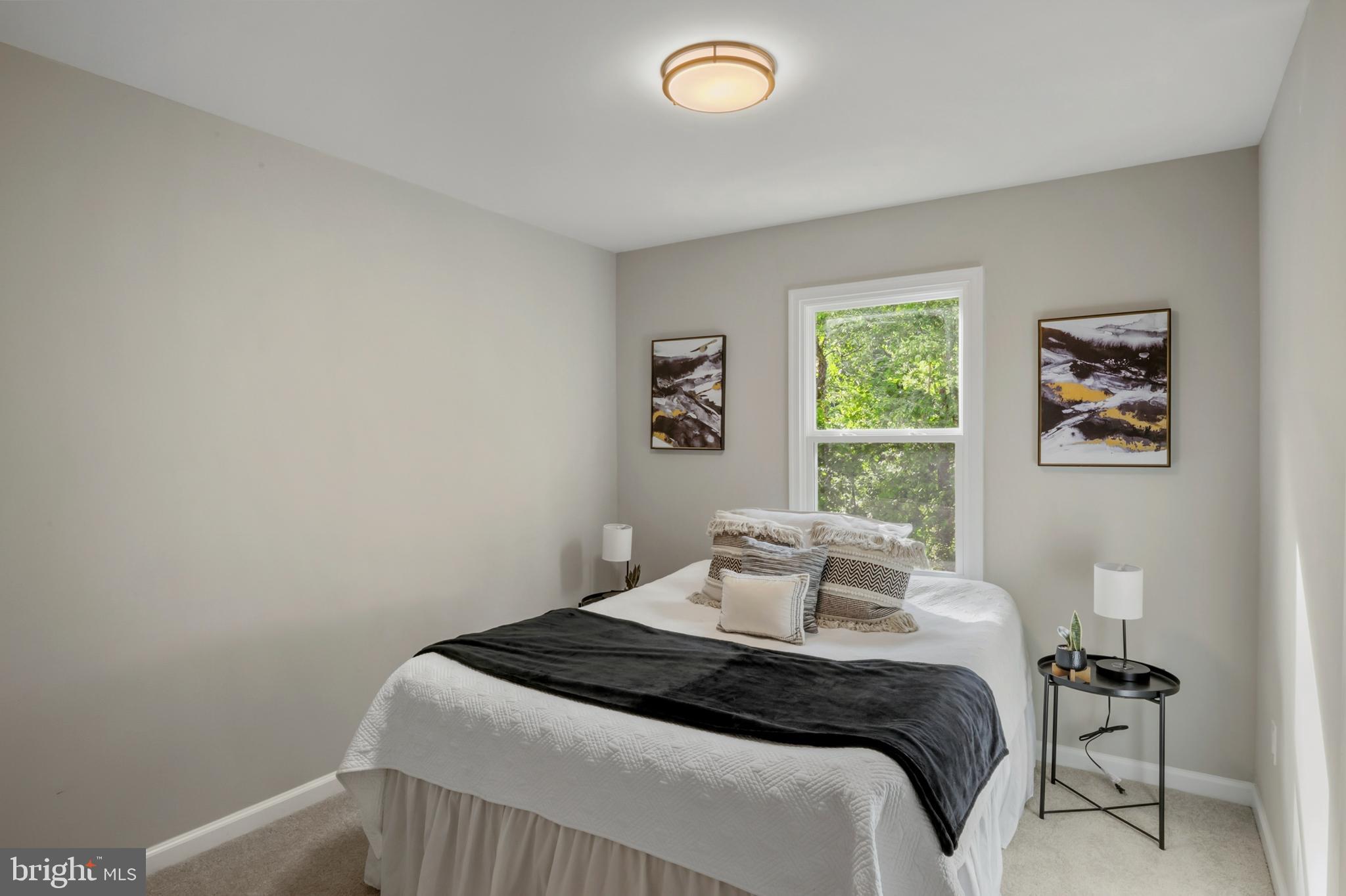 CROFTON COMMONS - Residential