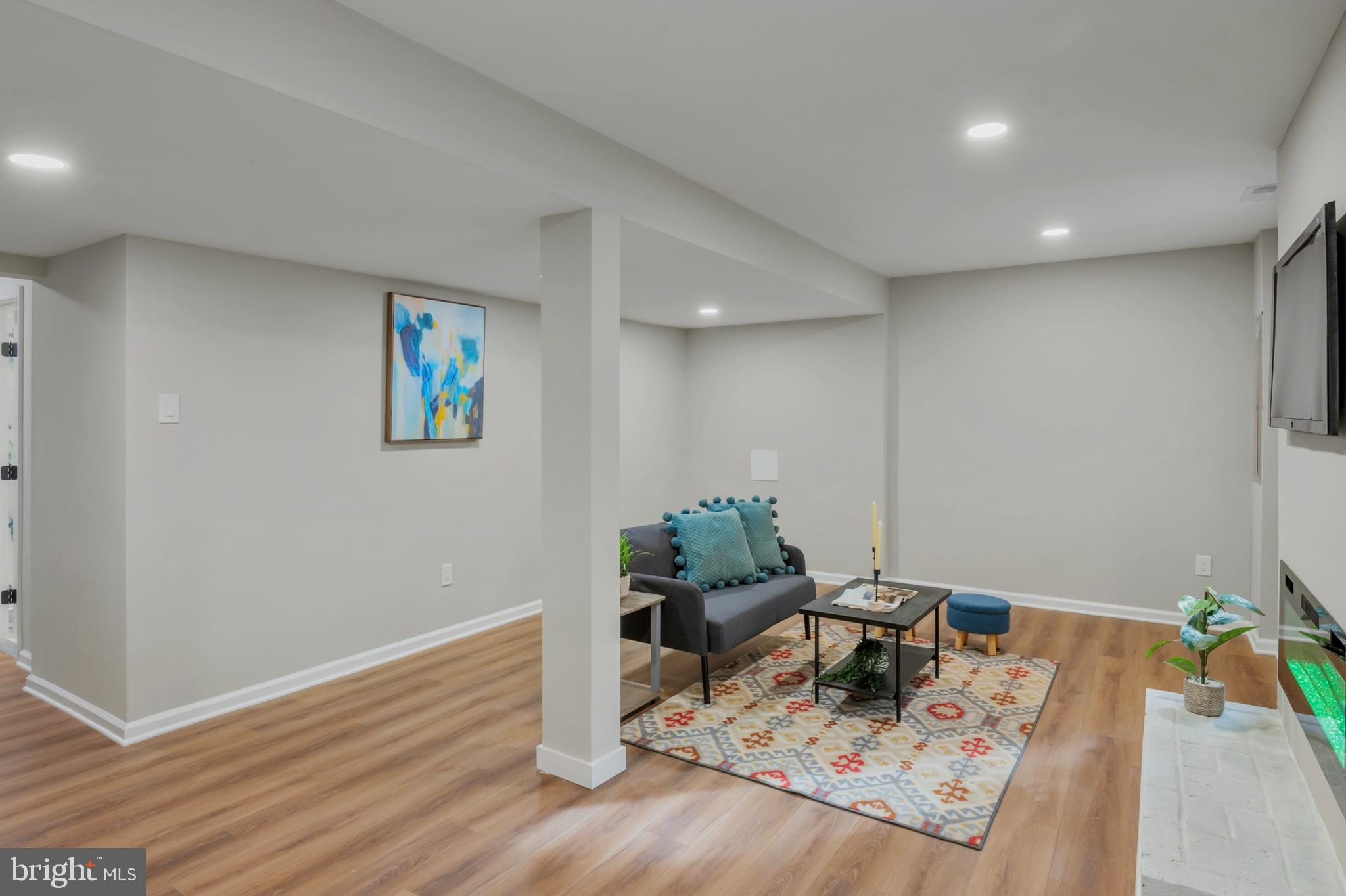 CROFTON COMMONS - Residential