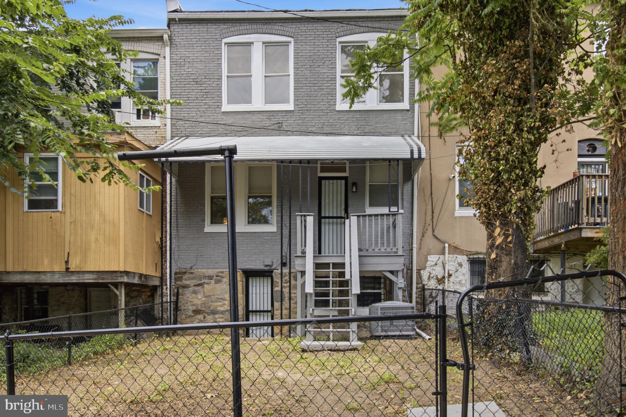 PEN LUCY - Residential