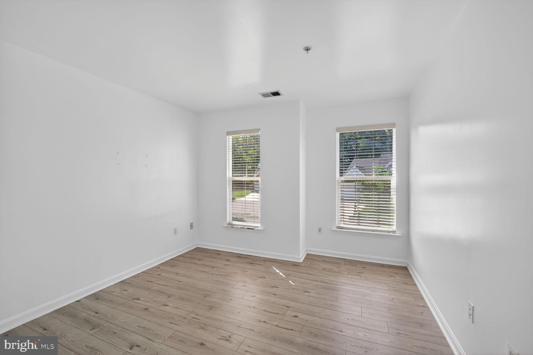 LONGWOOD - Residential