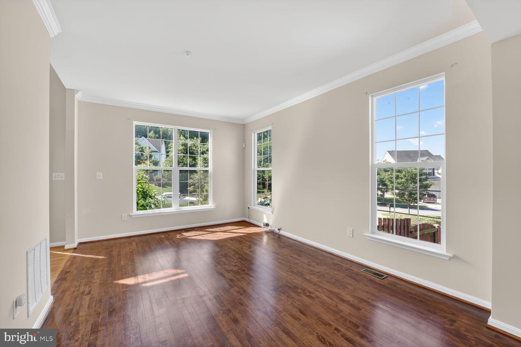 LONGWOOD - Residential