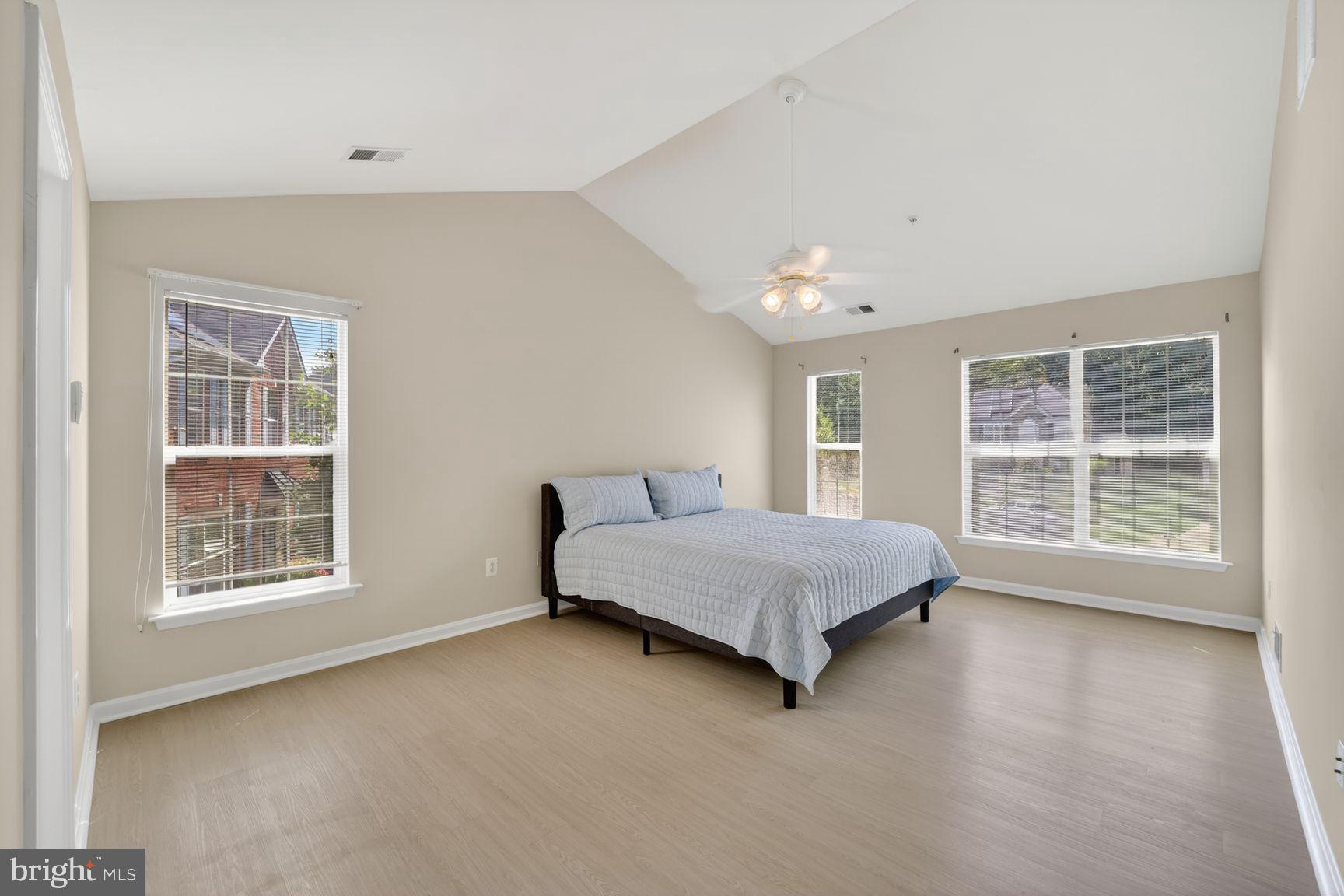 LONGWOOD - Residential