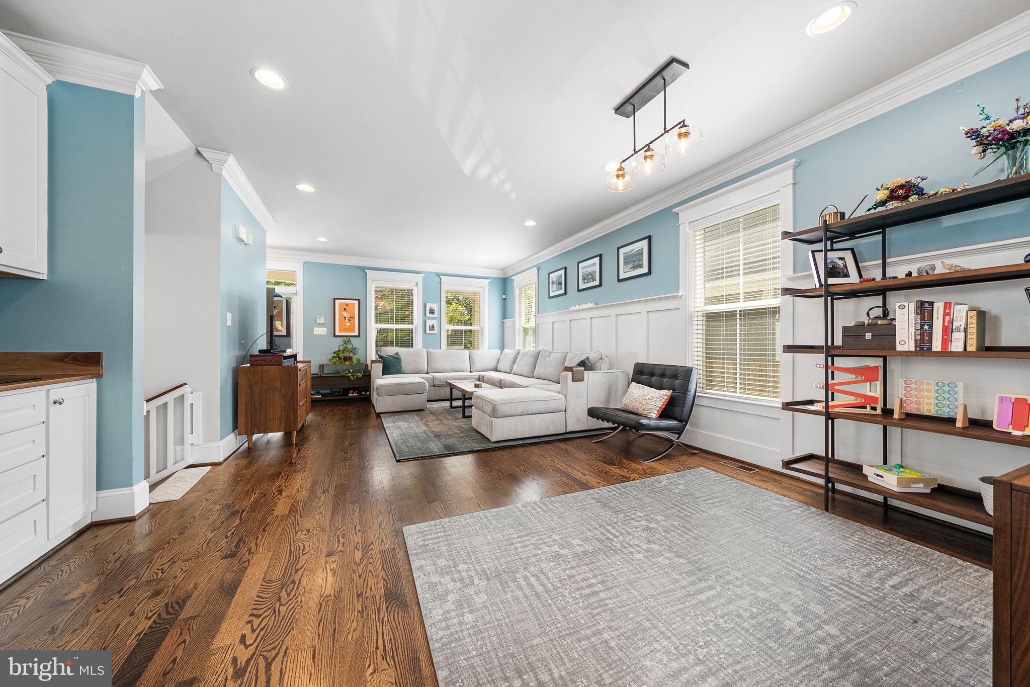 ELLISON HEIGHTS - Residential