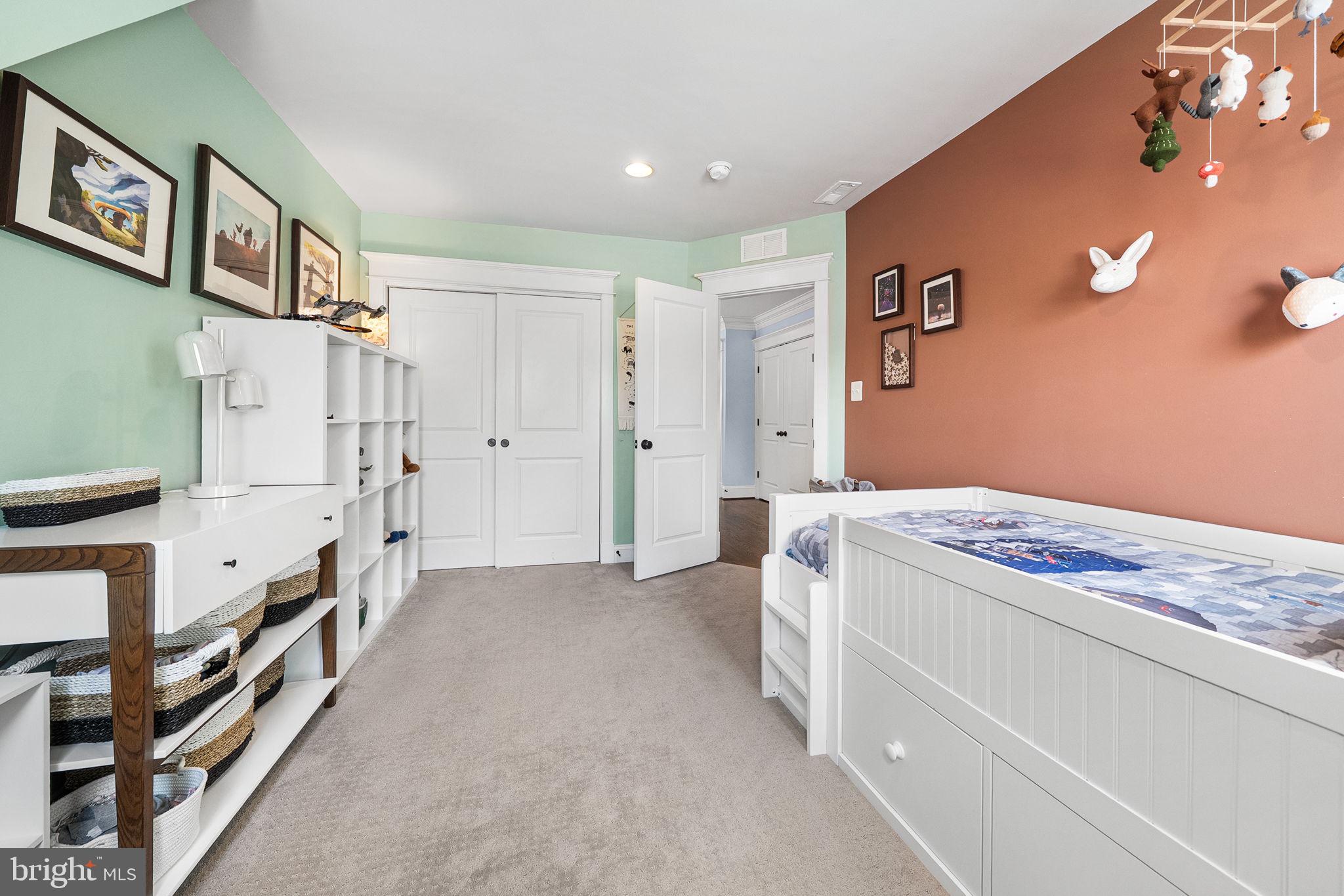 ELLISON HEIGHTS - Residential