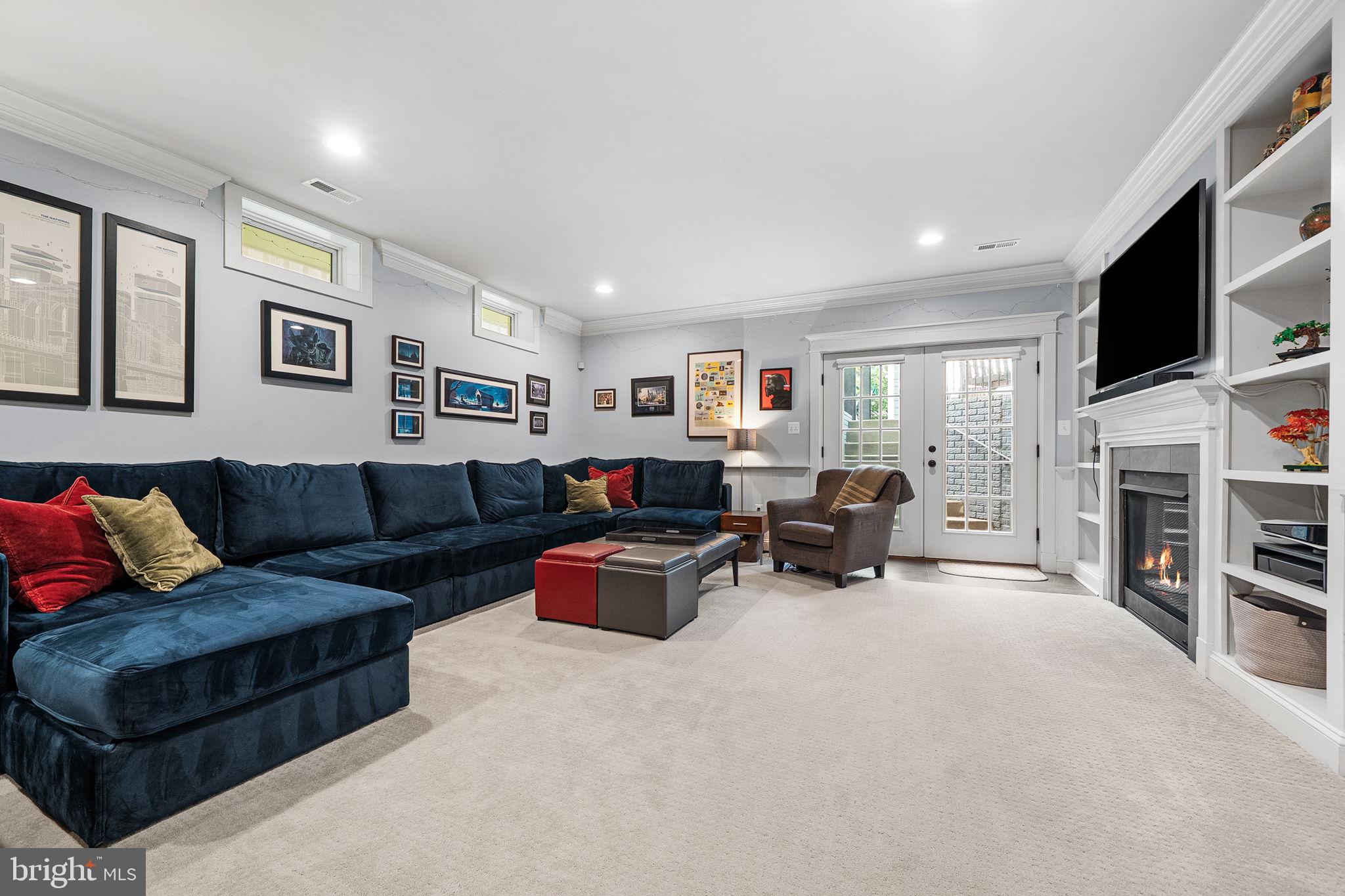 ELLISON HEIGHTS - Residential