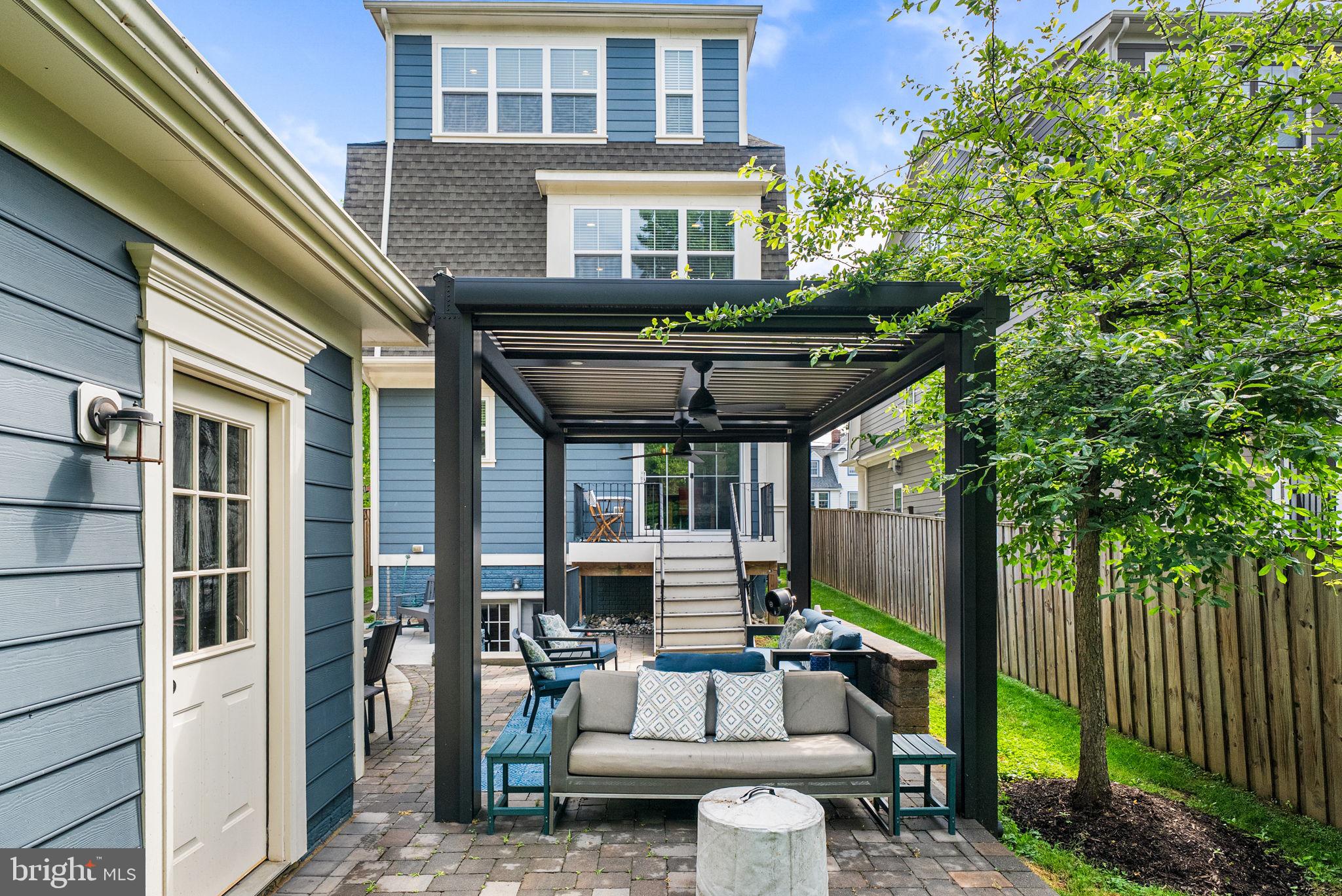 ELLISON HEIGHTS - Residential