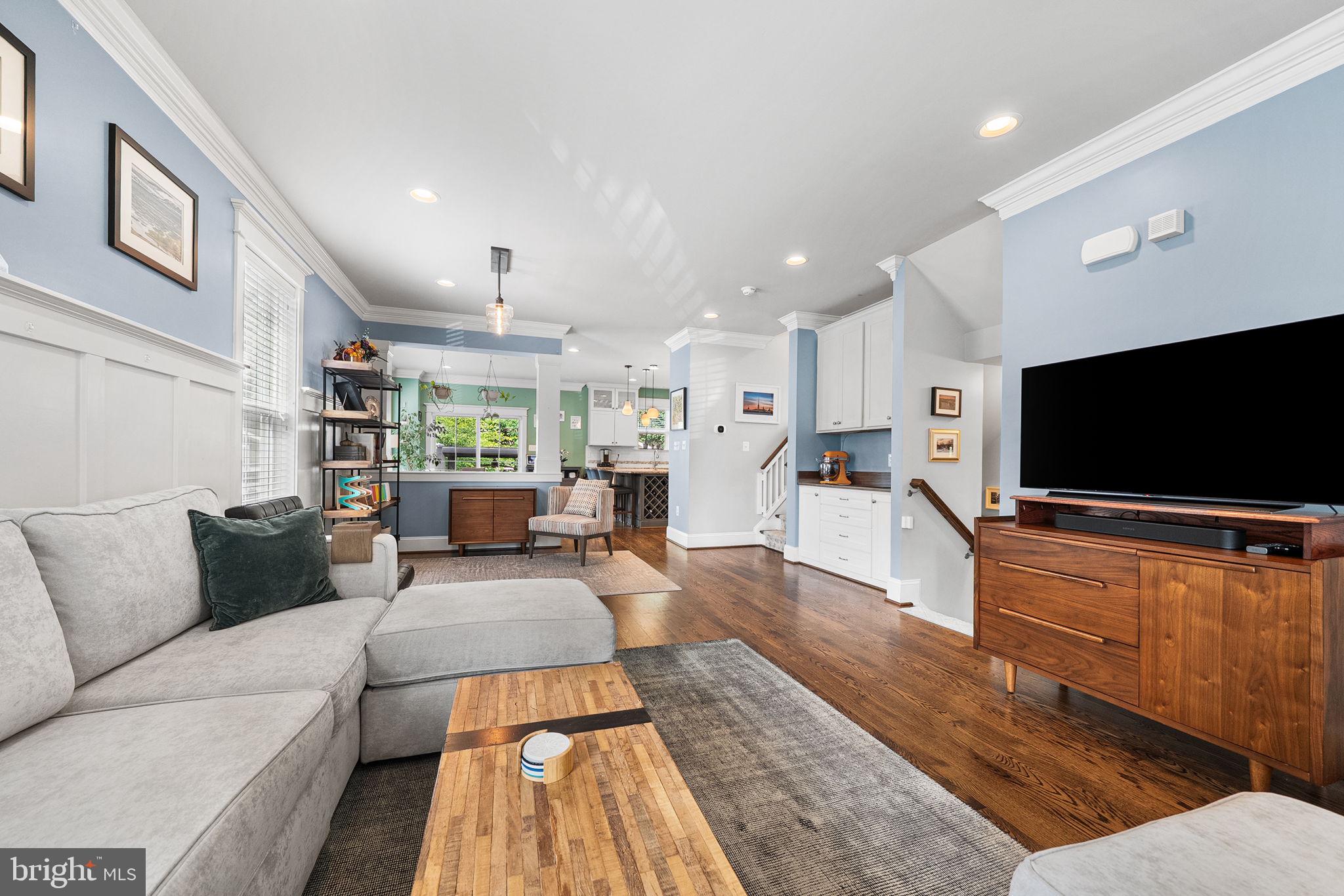 ELLISON HEIGHTS - Residential