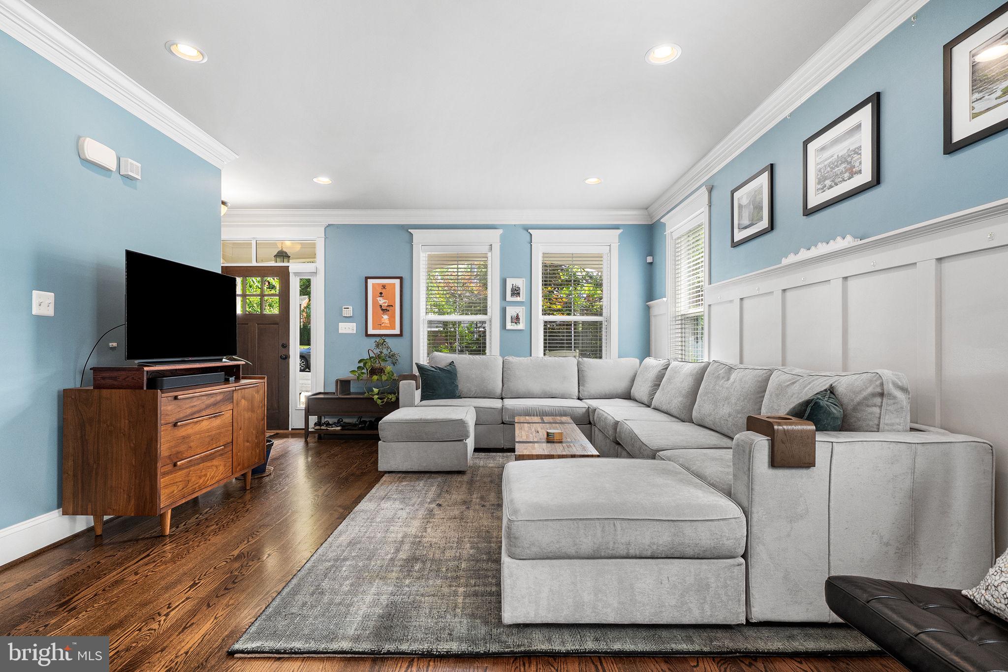 ELLISON HEIGHTS - Residential