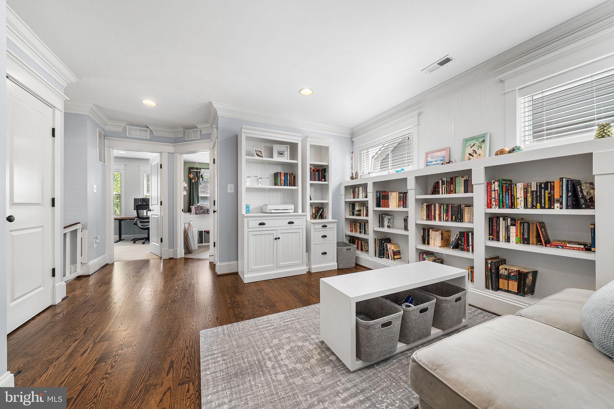 ELLISON HEIGHTS - Residential
