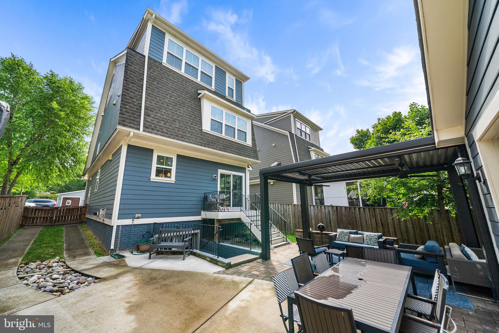 ELLISON HEIGHTS - Residential