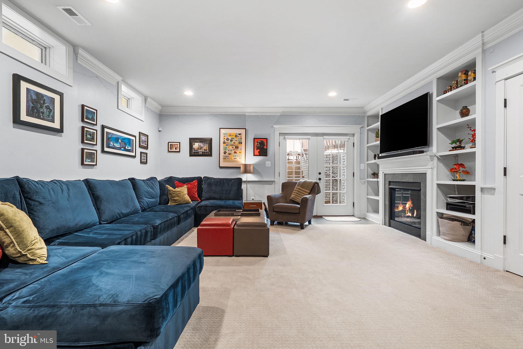 ELLISON HEIGHTS - Residential