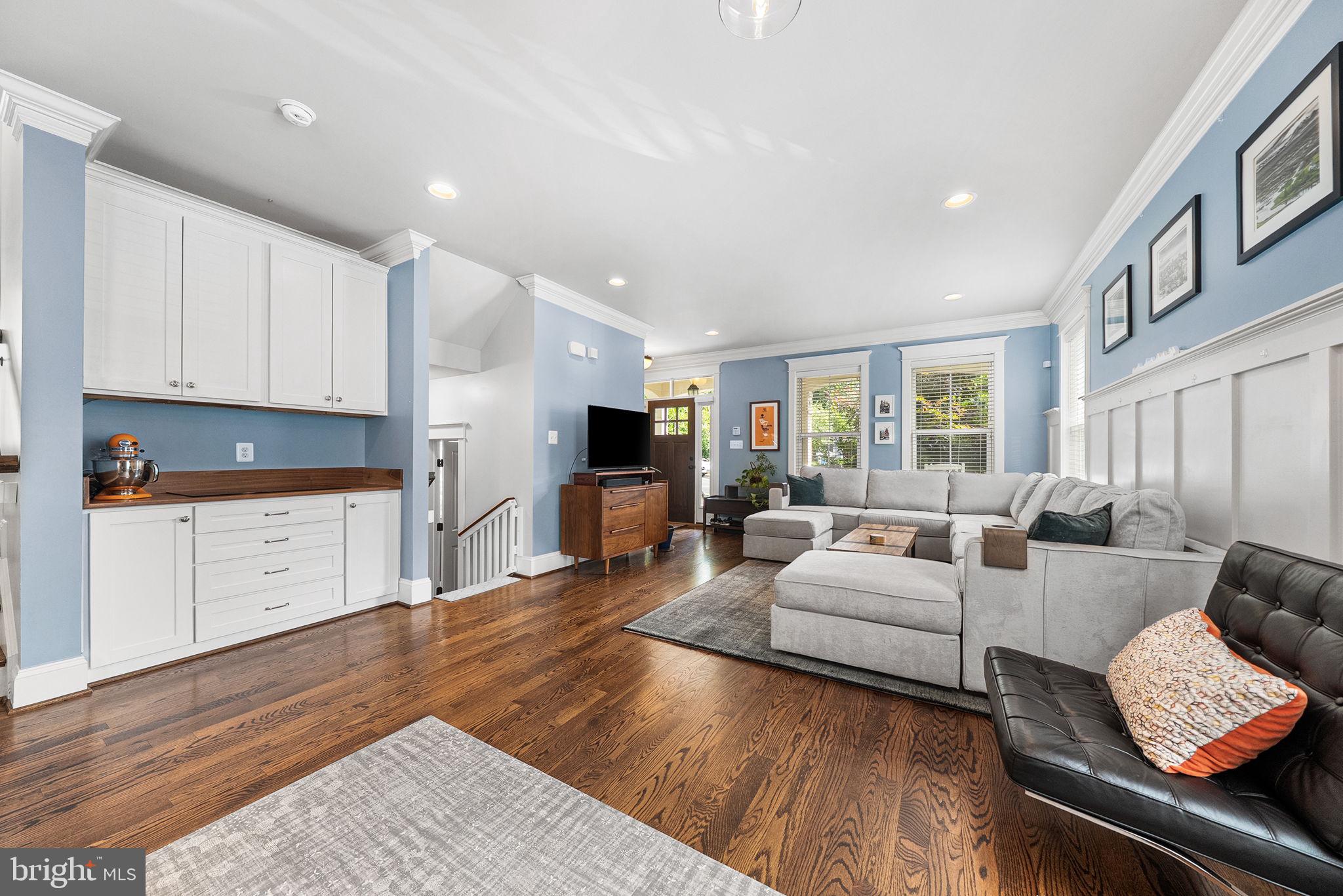 ELLISON HEIGHTS - Residential
