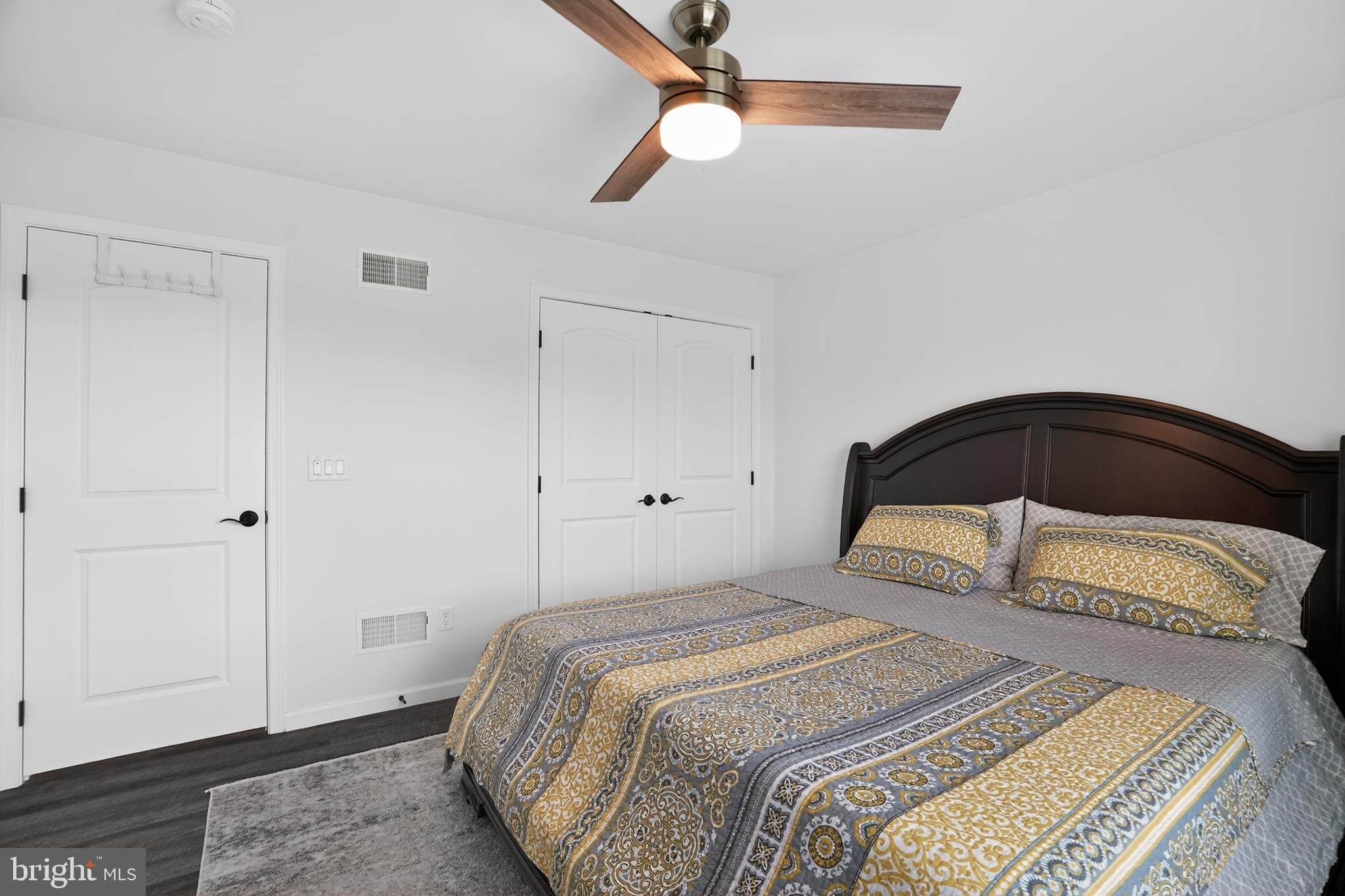GLENWOOD CHASE - Residential