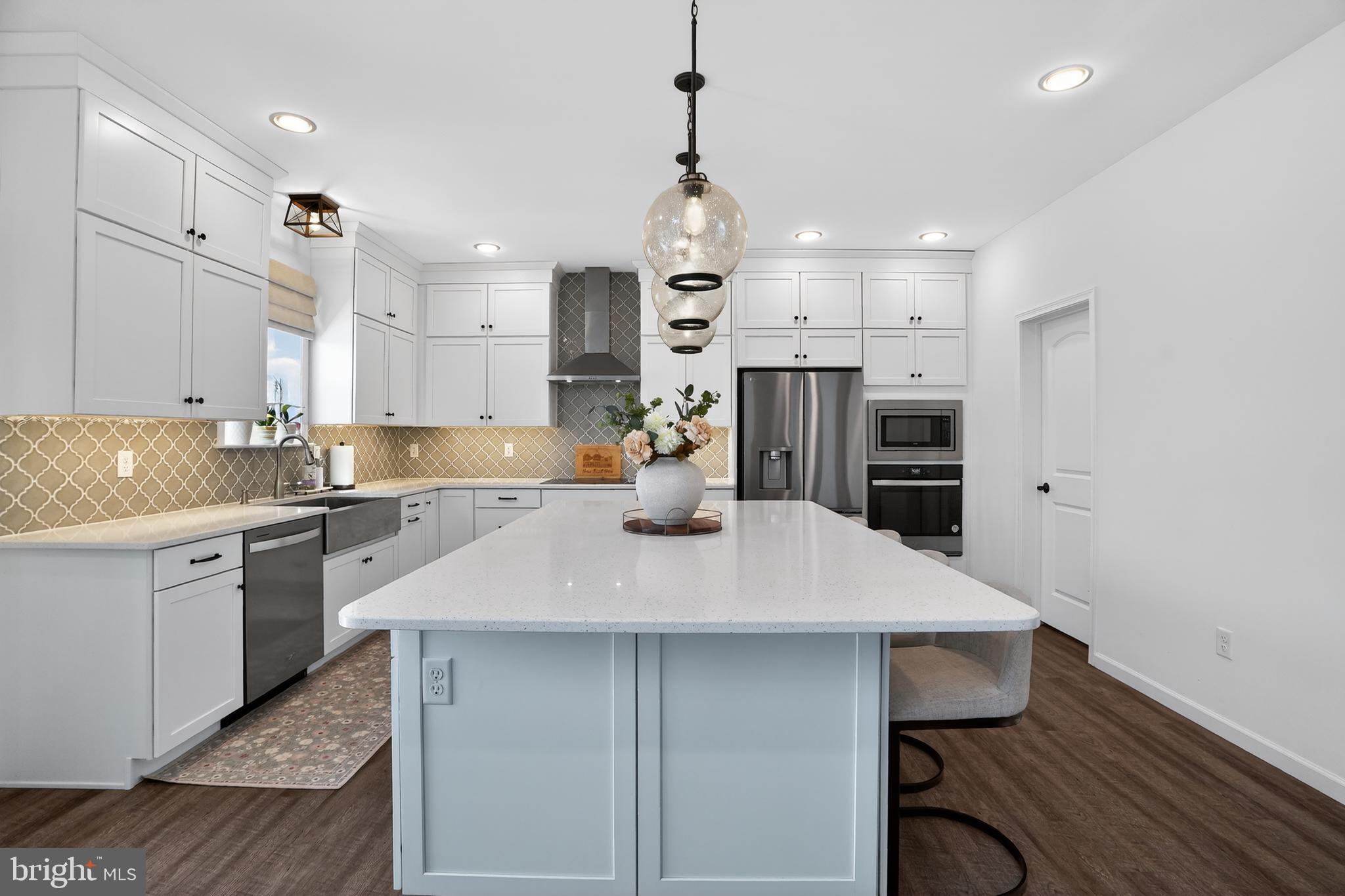 GLENWOOD CHASE - Residential