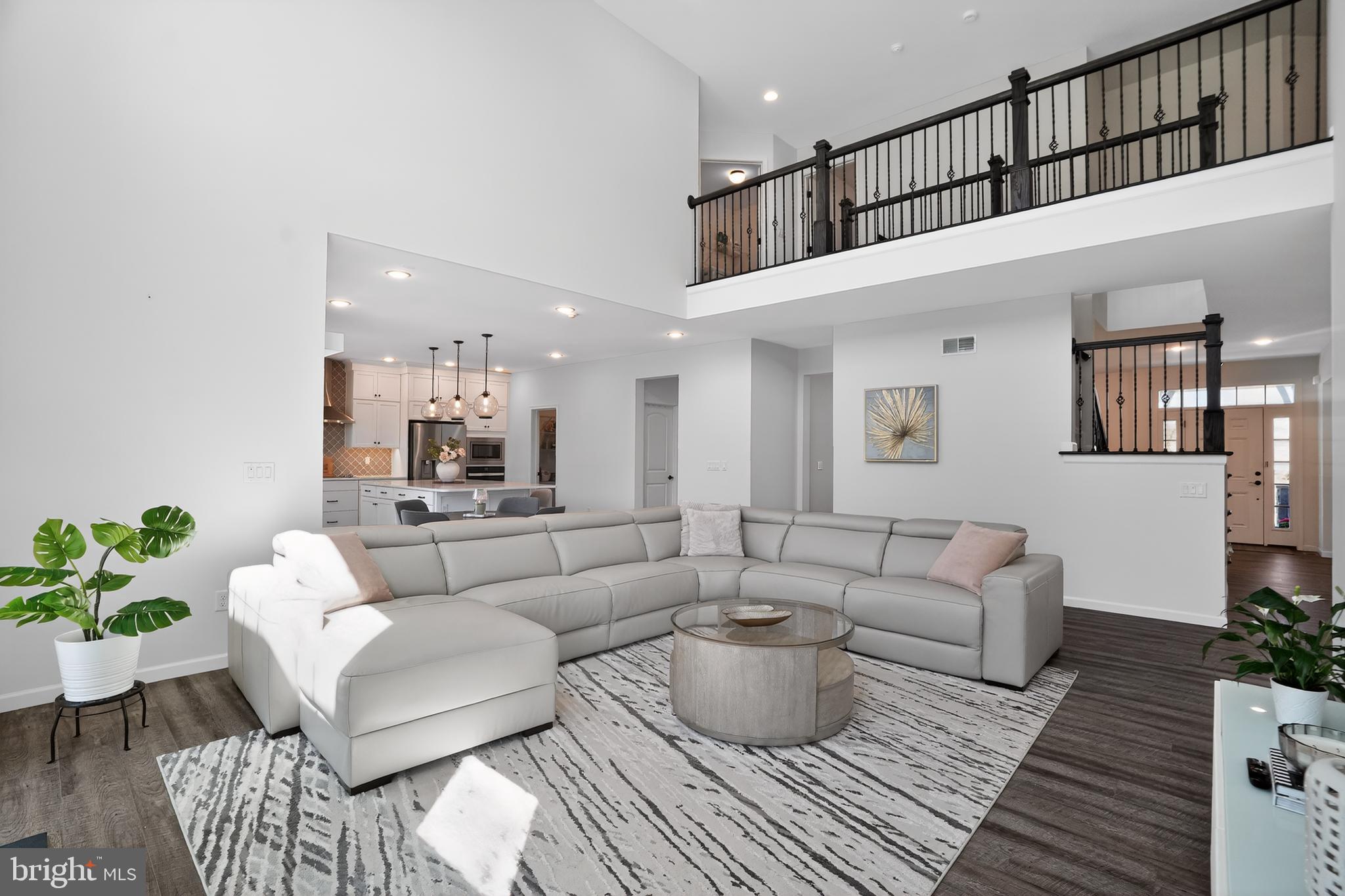 GLENWOOD CHASE - Residential