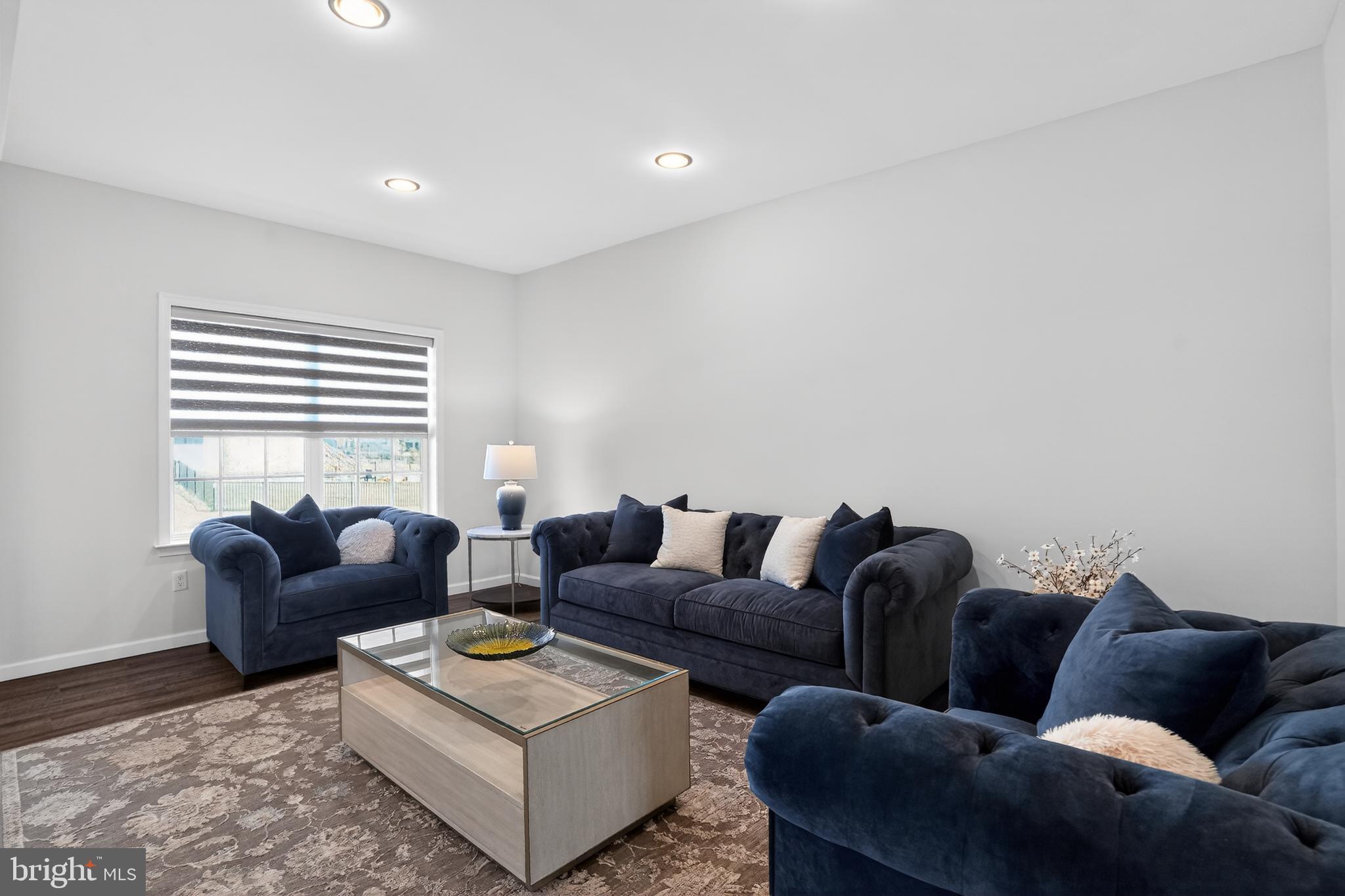 GLENWOOD CHASE - Residential