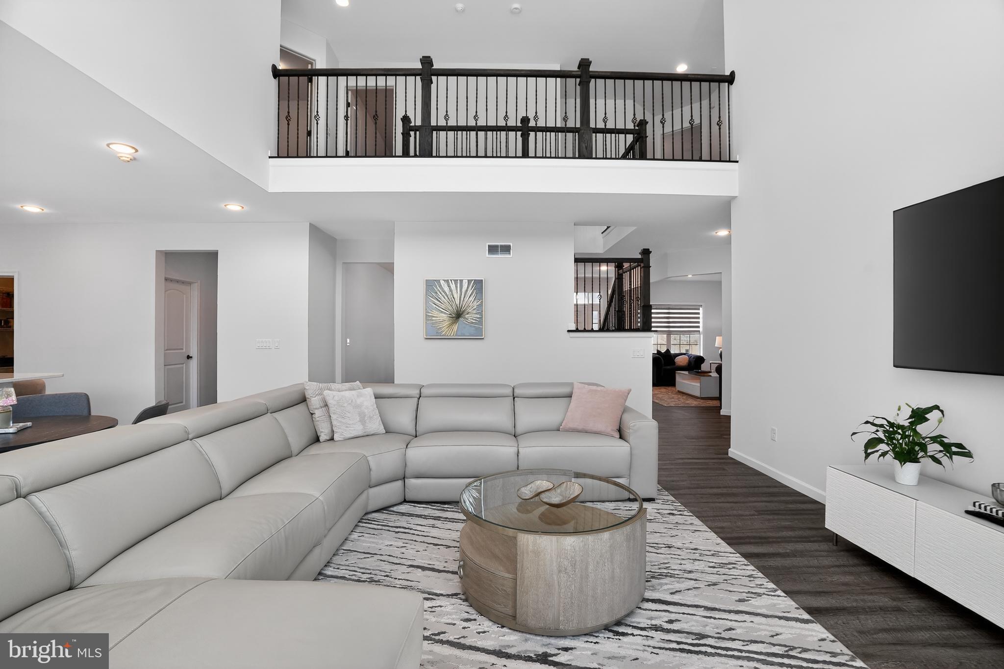 GLENWOOD CHASE - Residential