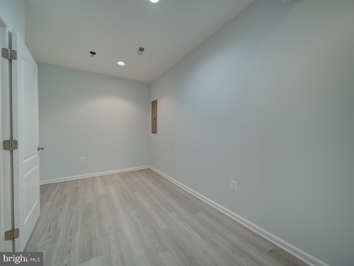 LOUDOUN VALLEY - Residential