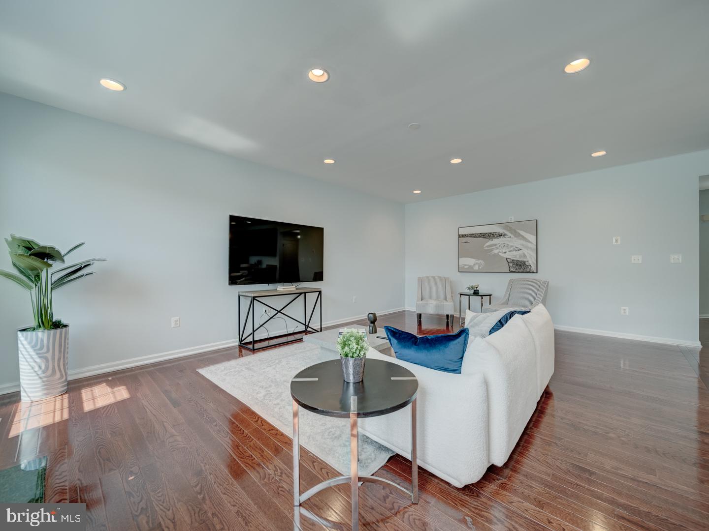 LOUDOUN VALLEY - Residential