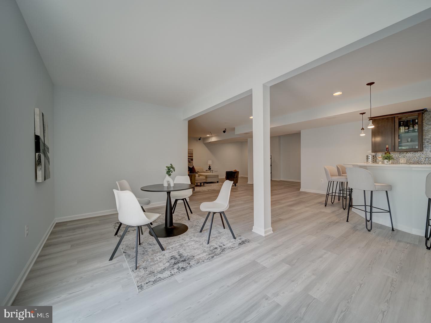 LOUDOUN VALLEY - Residential