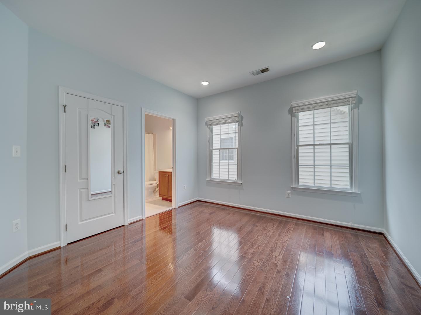 LOUDOUN VALLEY - Residential