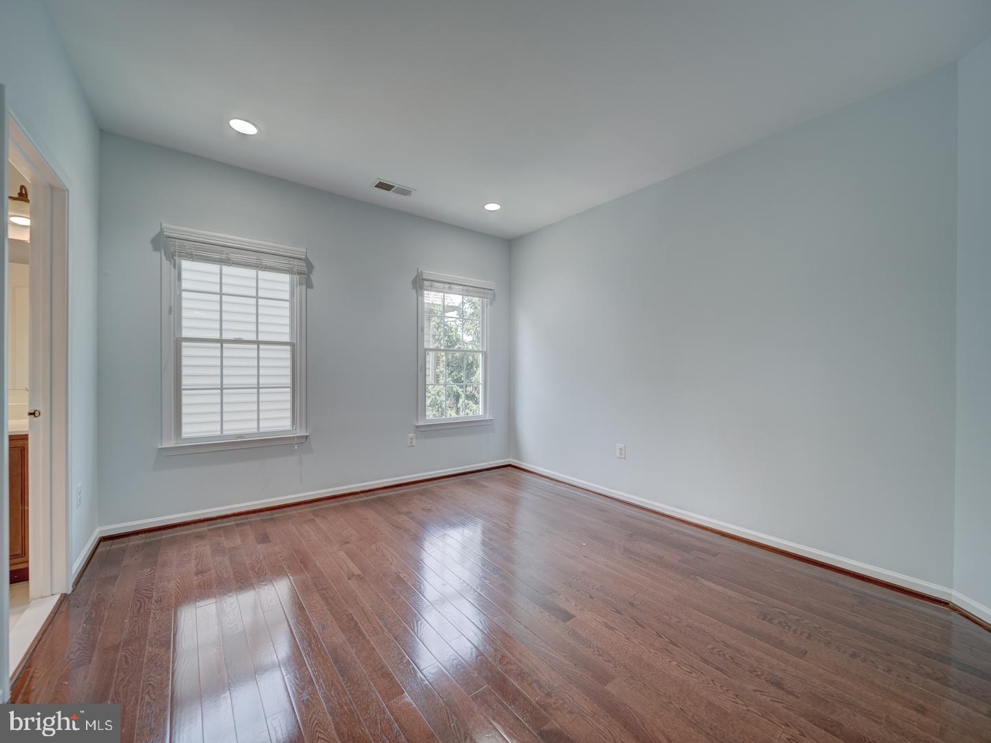 LOUDOUN VALLEY - Residential