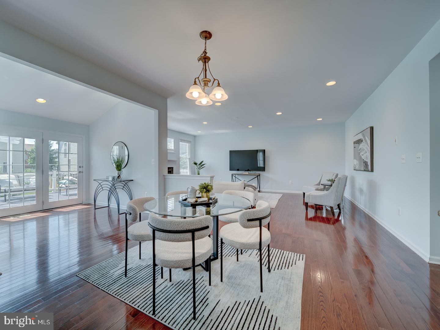 LOUDOUN VALLEY - Residential