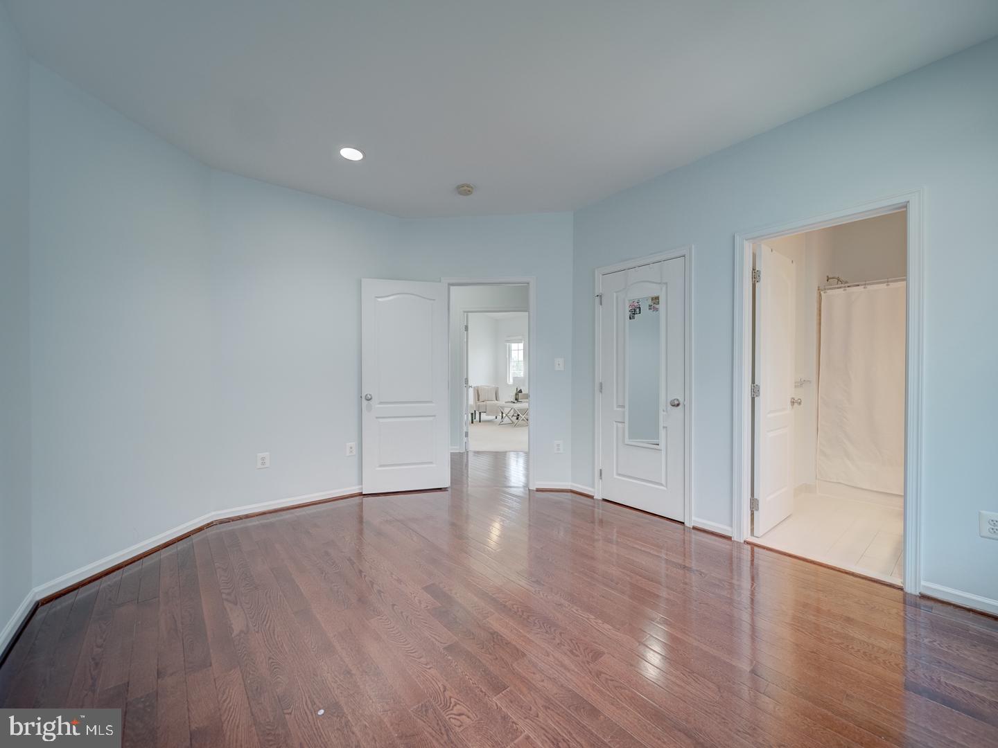 LOUDOUN VALLEY - Residential