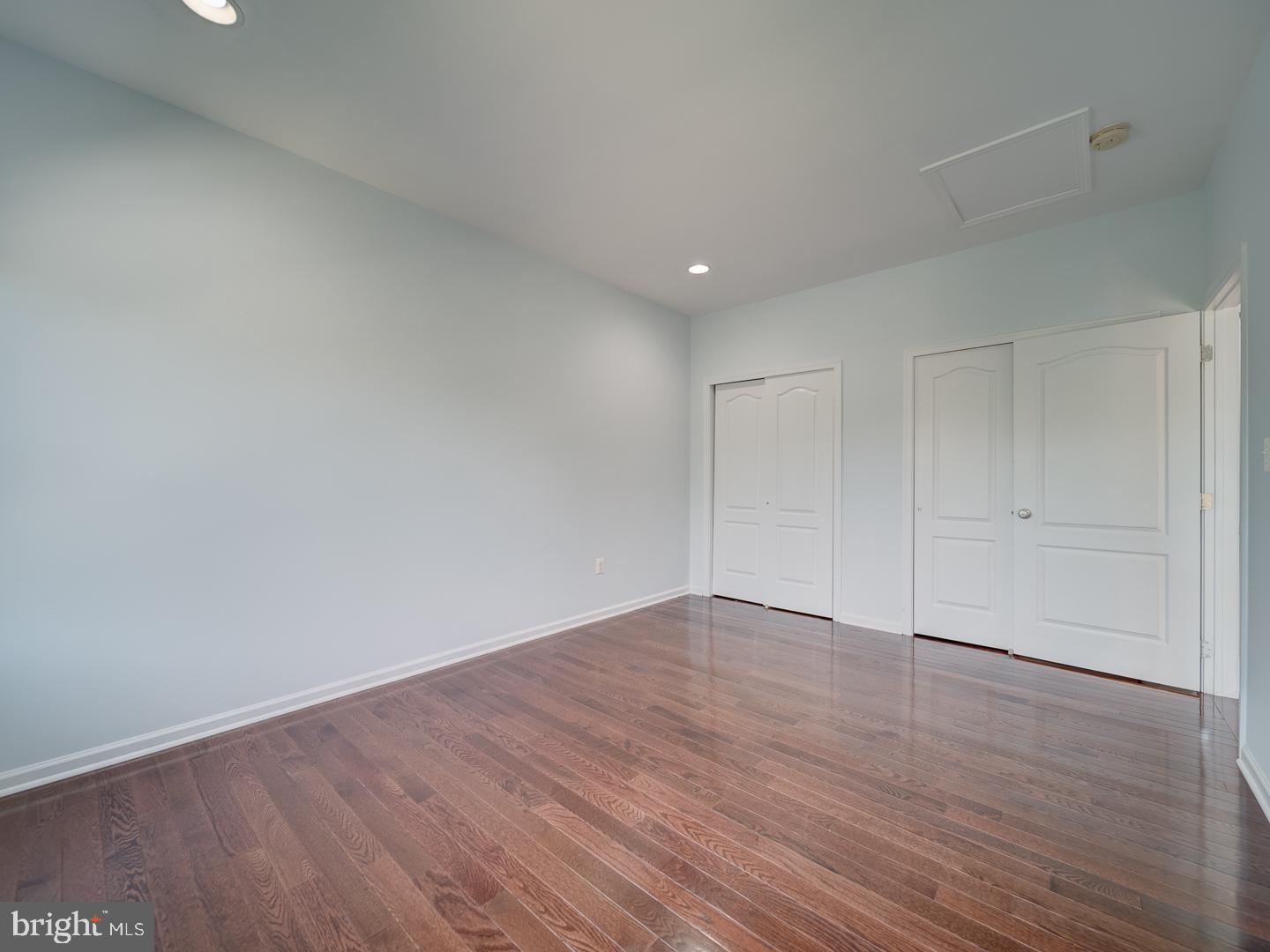 LOUDOUN VALLEY - Residential
