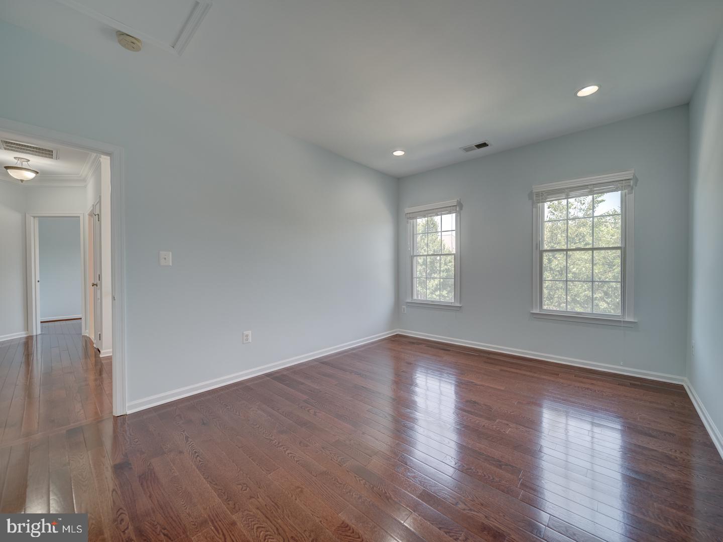 LOUDOUN VALLEY - Residential