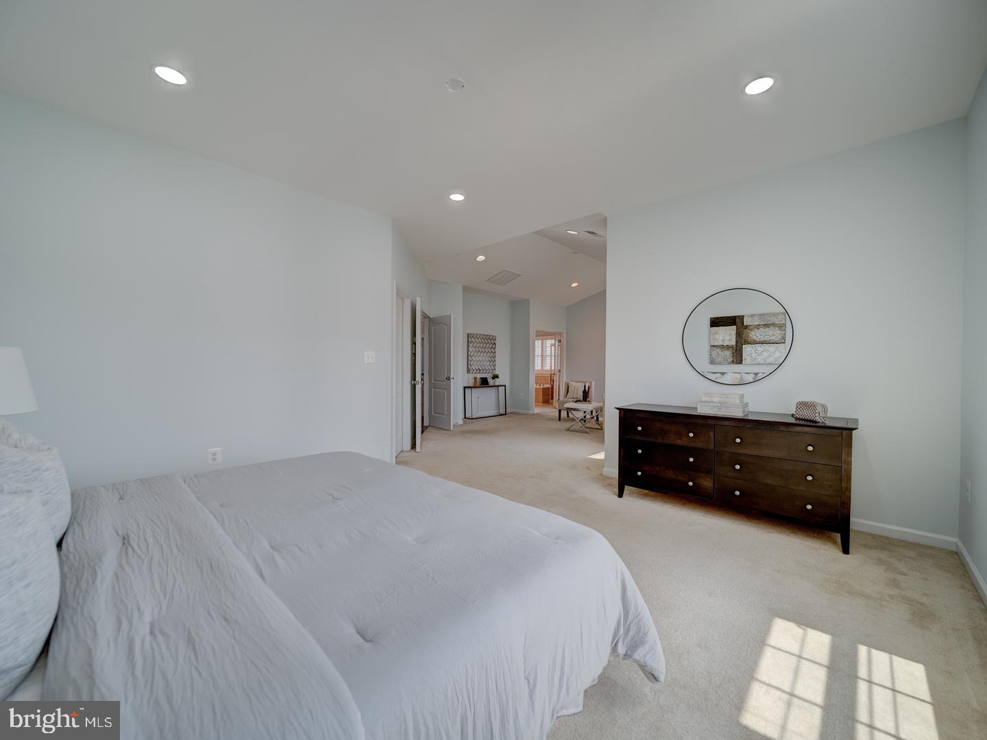 LOUDOUN VALLEY - Residential