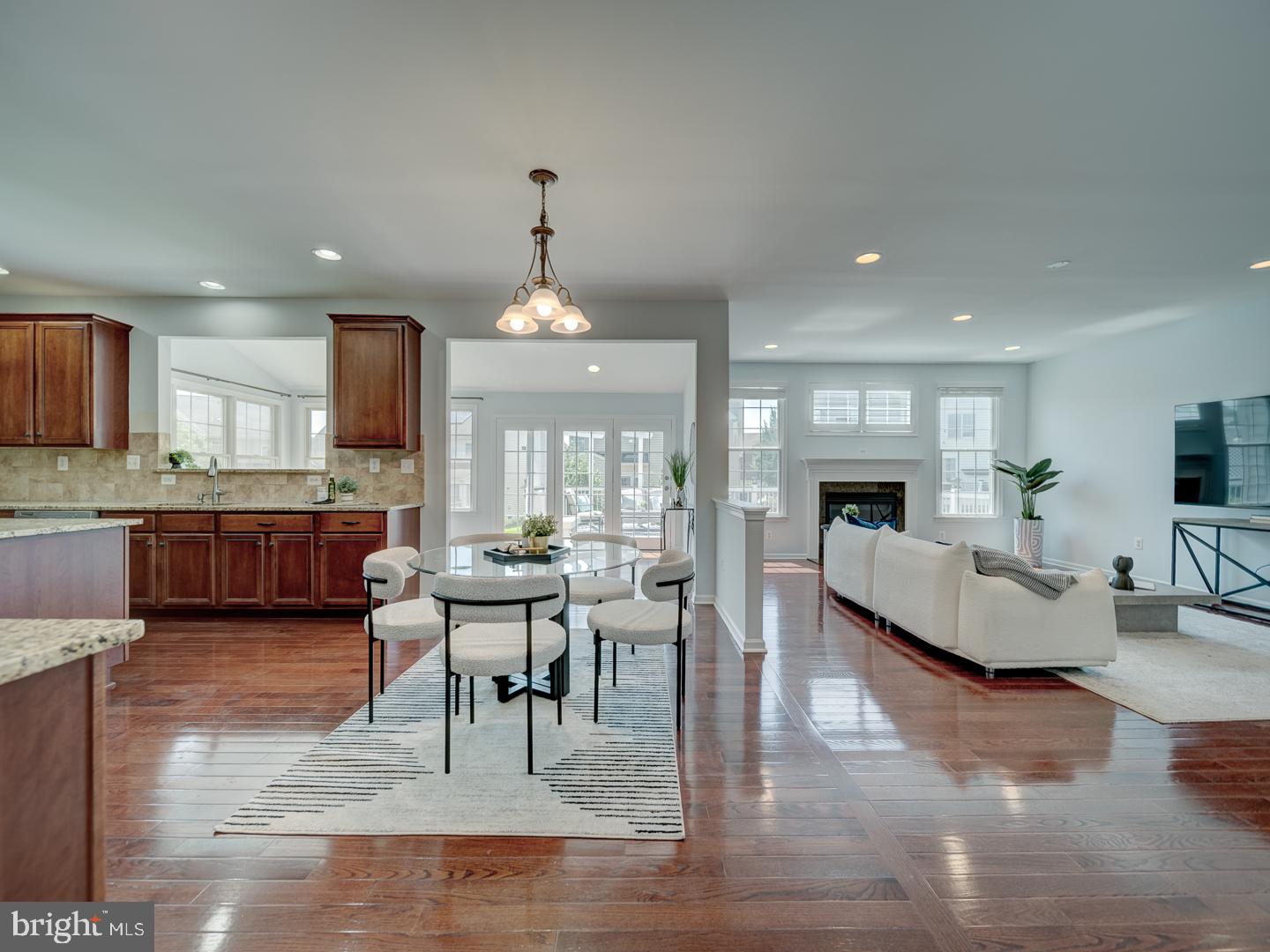LOUDOUN VALLEY - Residential