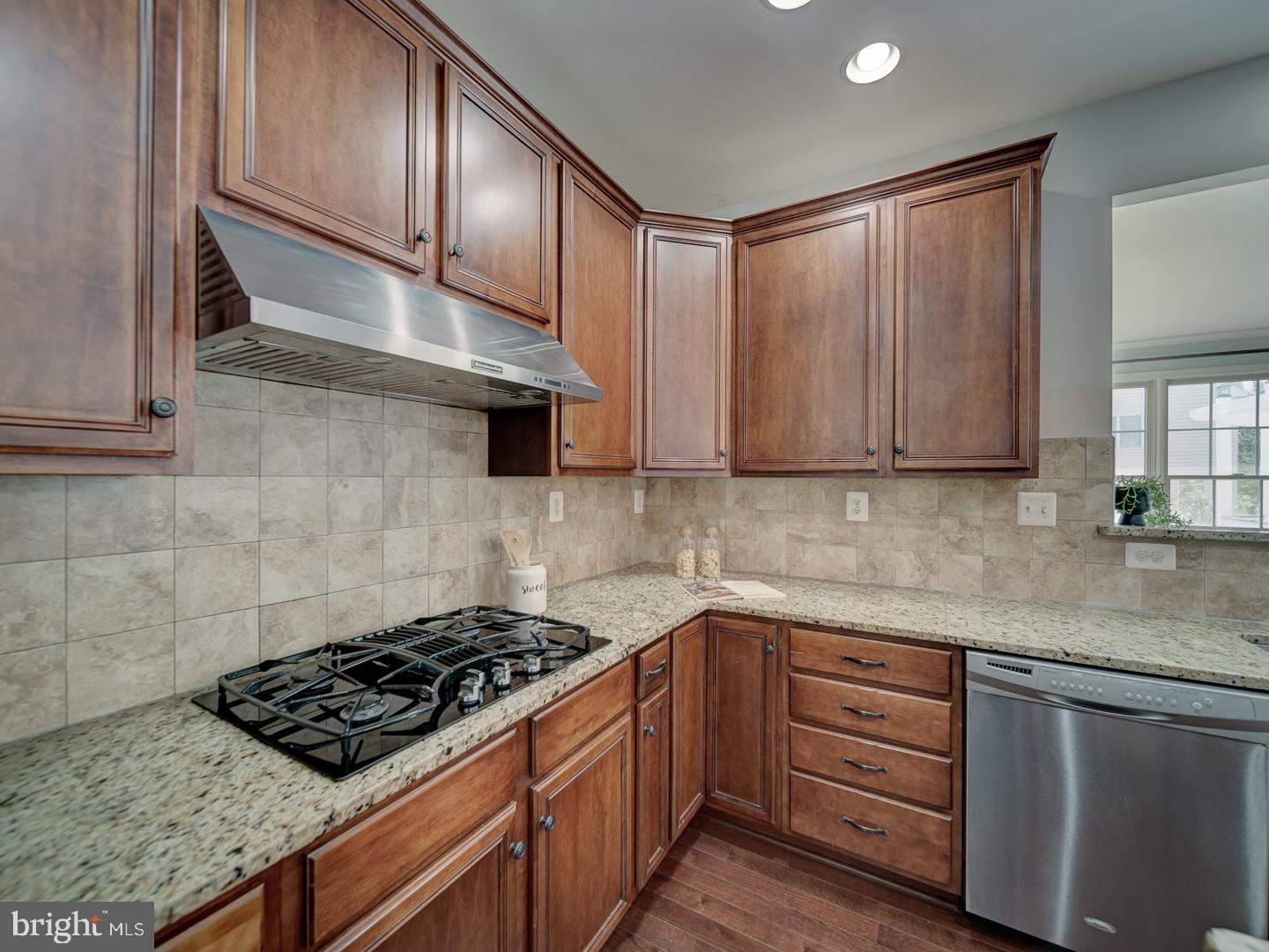 LOUDOUN VALLEY - Residential