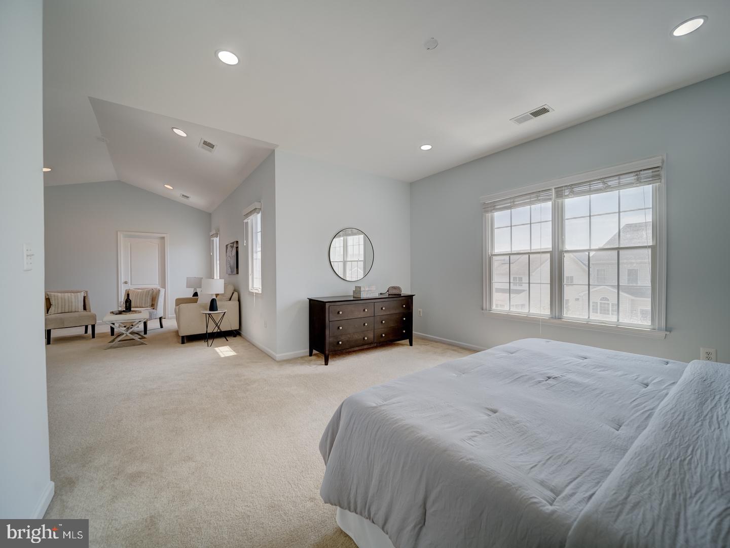 LOUDOUN VALLEY - Residential