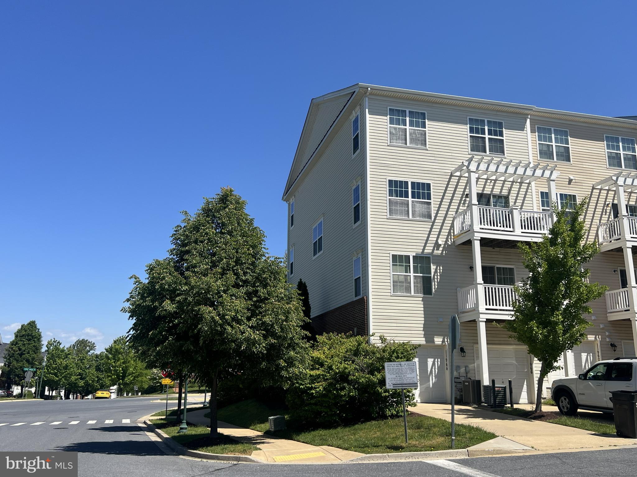 ARORA HILLS - Residential