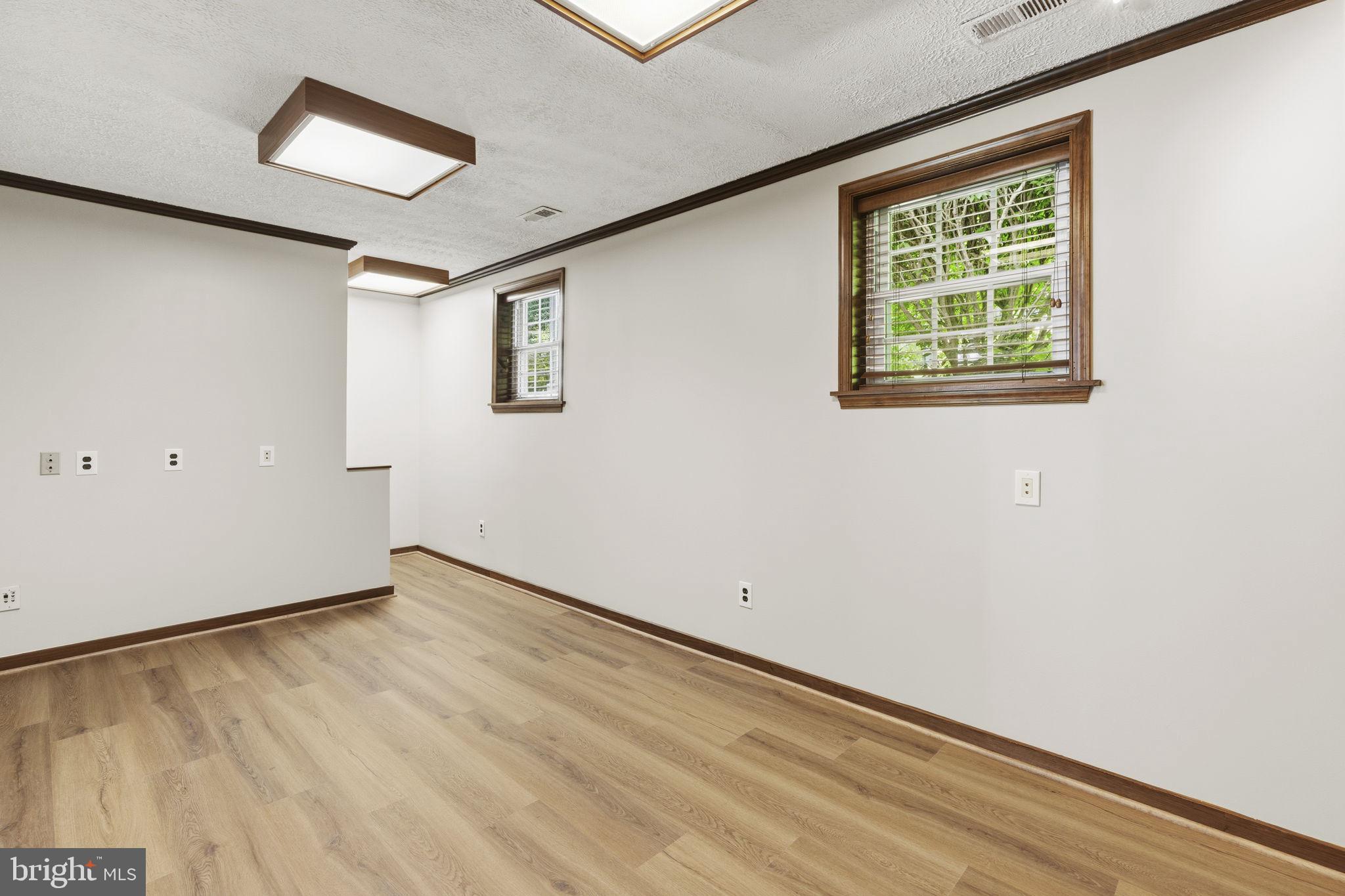 JARRETTSWOOD - Residential