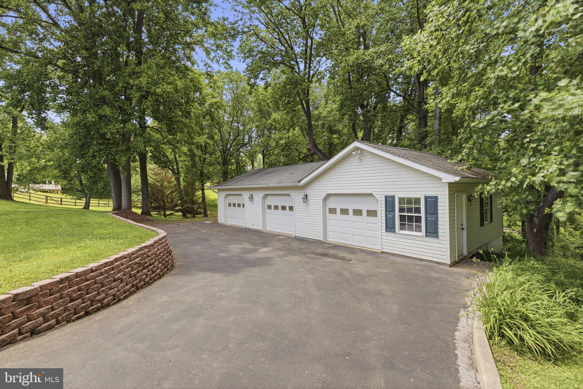 JARRETTSWOOD - Residential