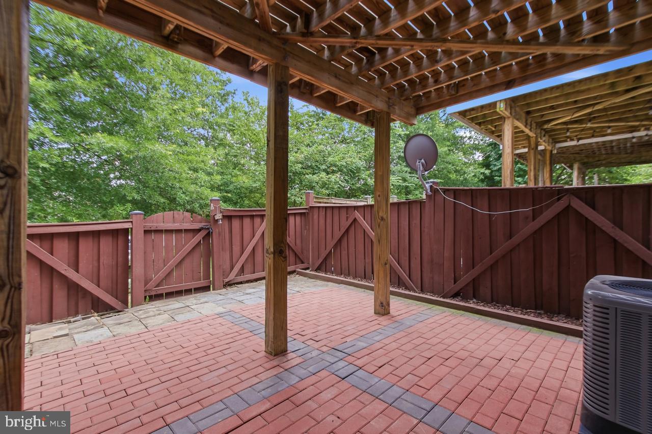 LORTON STATION SOUTH - Residential