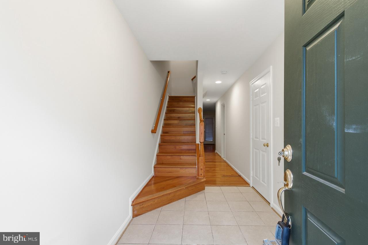 LORTON STATION SOUTH - Residential