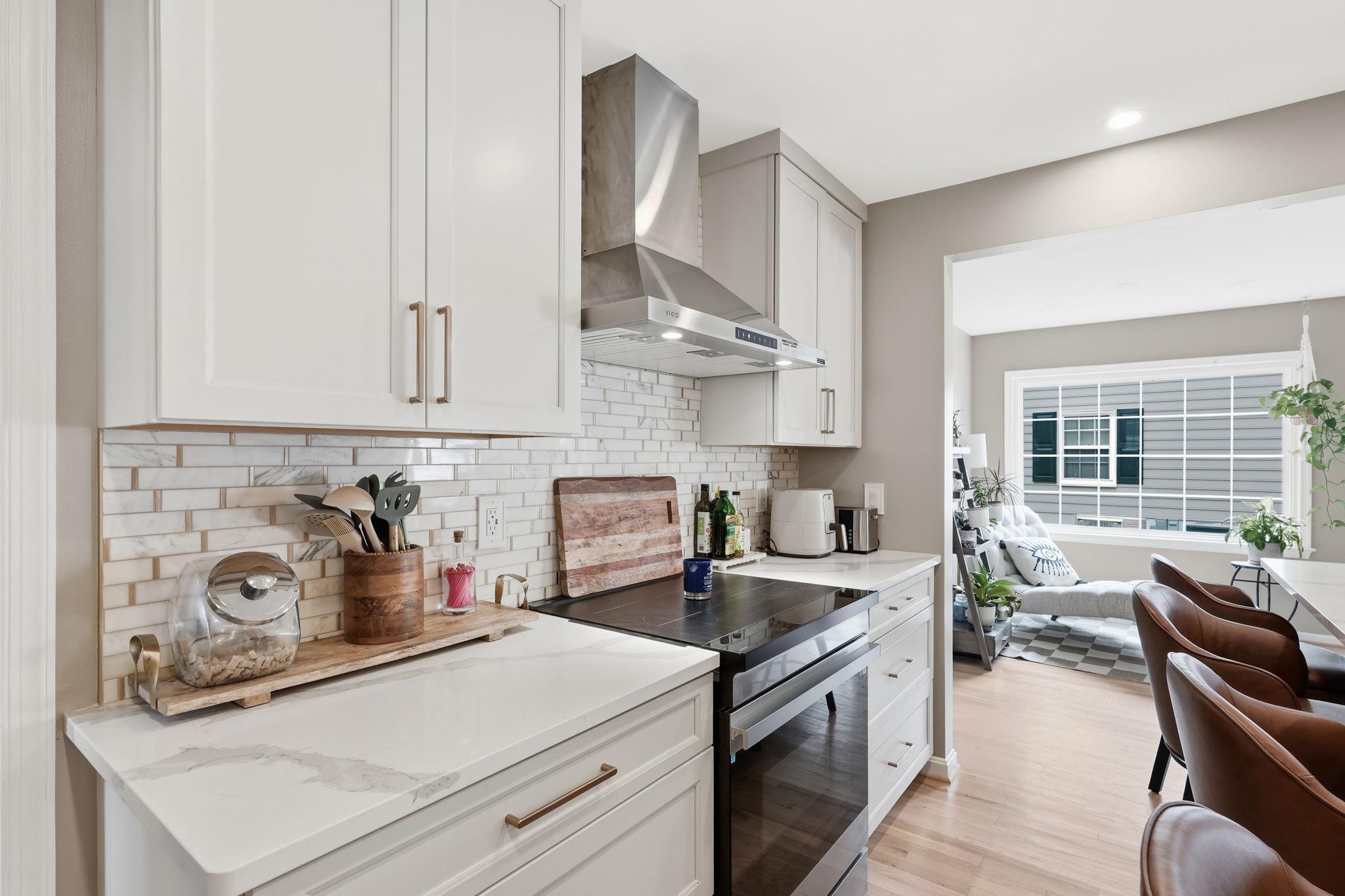 WASHINGTONIAN WOODS - Residential